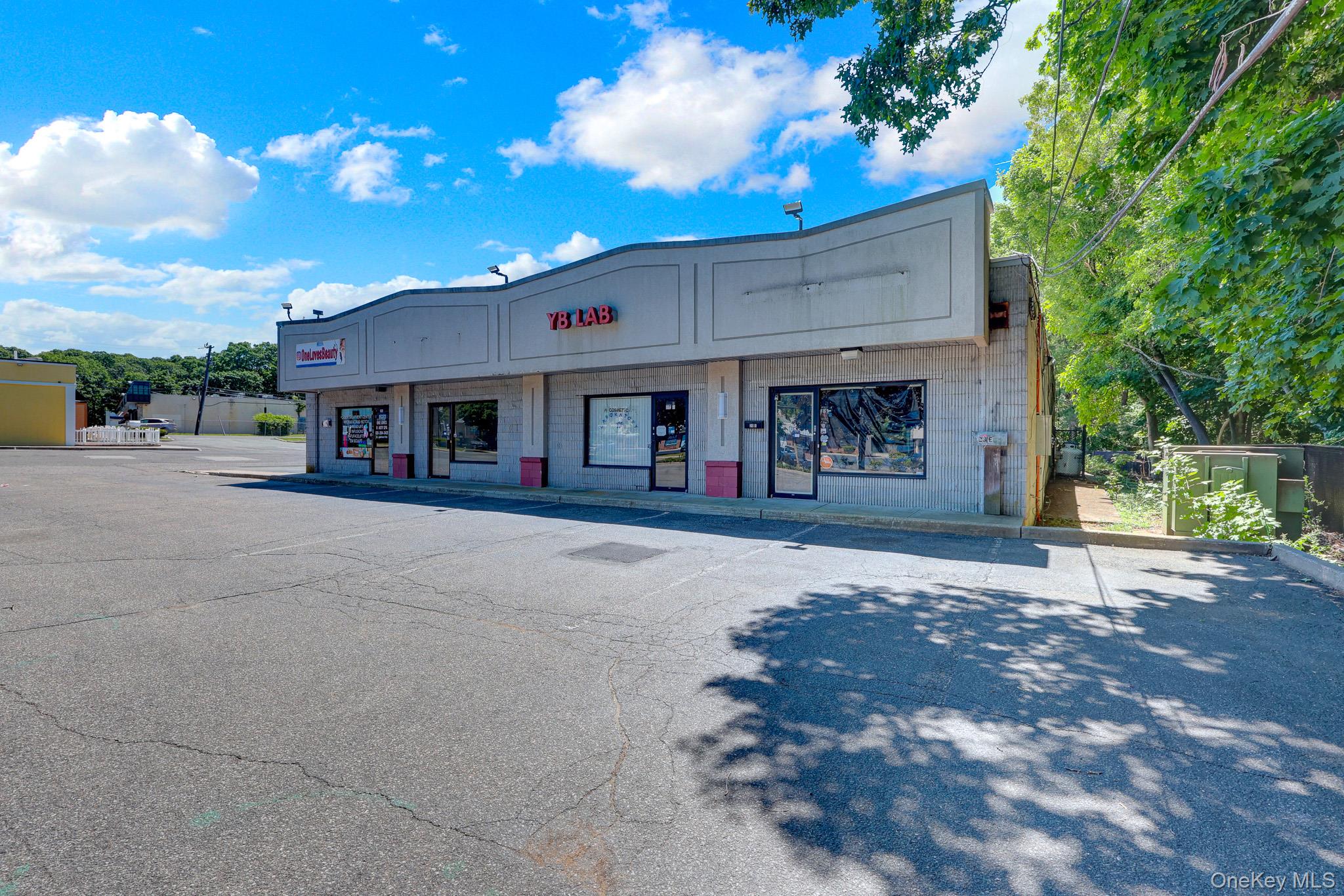 20 Middle Country Road, Unit E photo 4