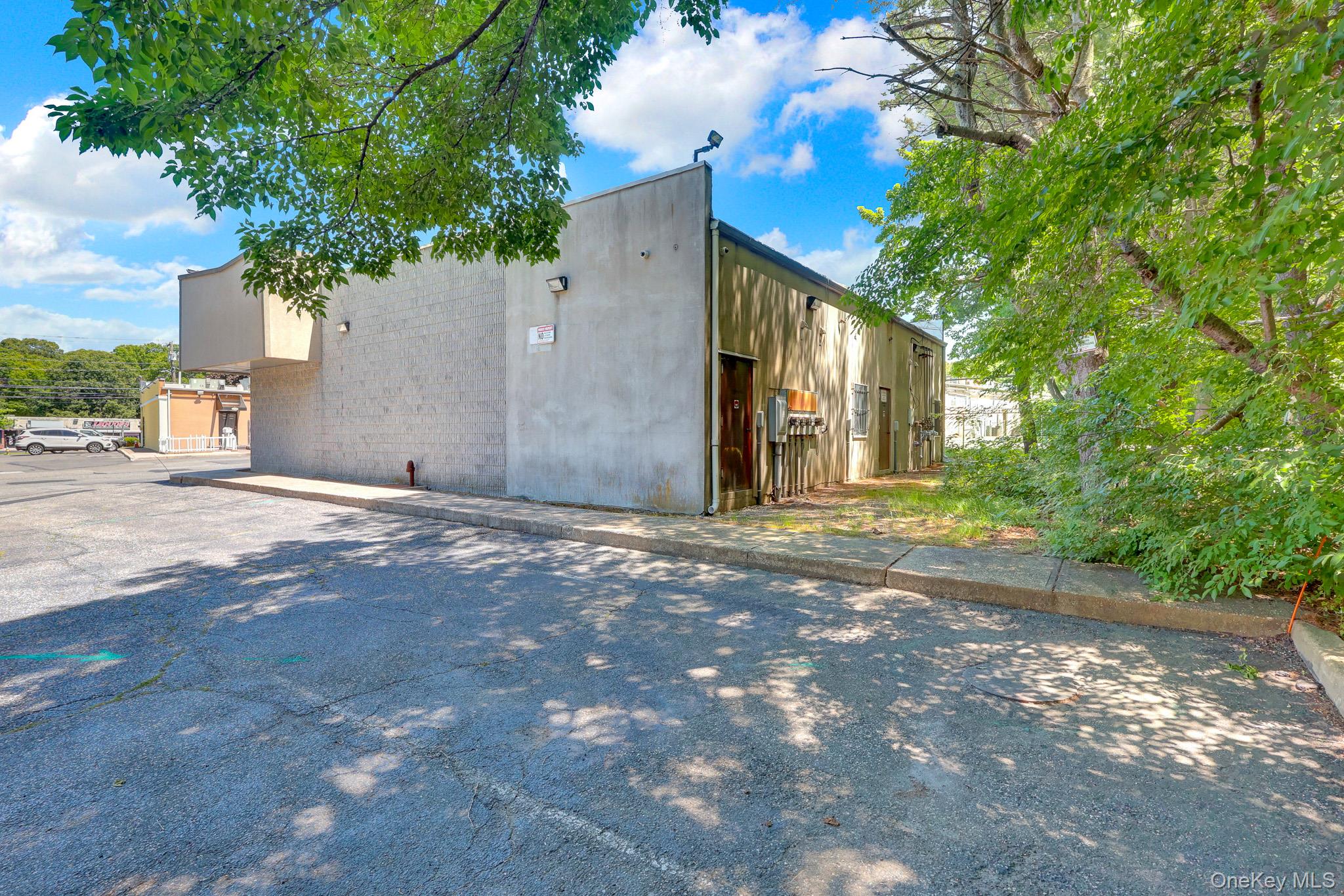 20 Middle Country Road, Unit F photo 4