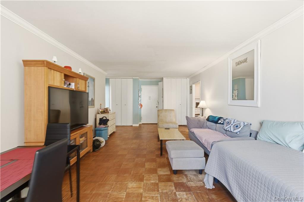 700 Shore Road, Unit 2A photo 9