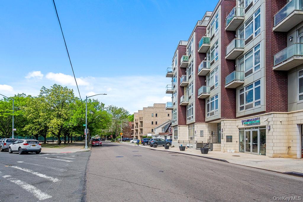 140-21 32nd Avenue Ave, Unit 6A-N photo 2