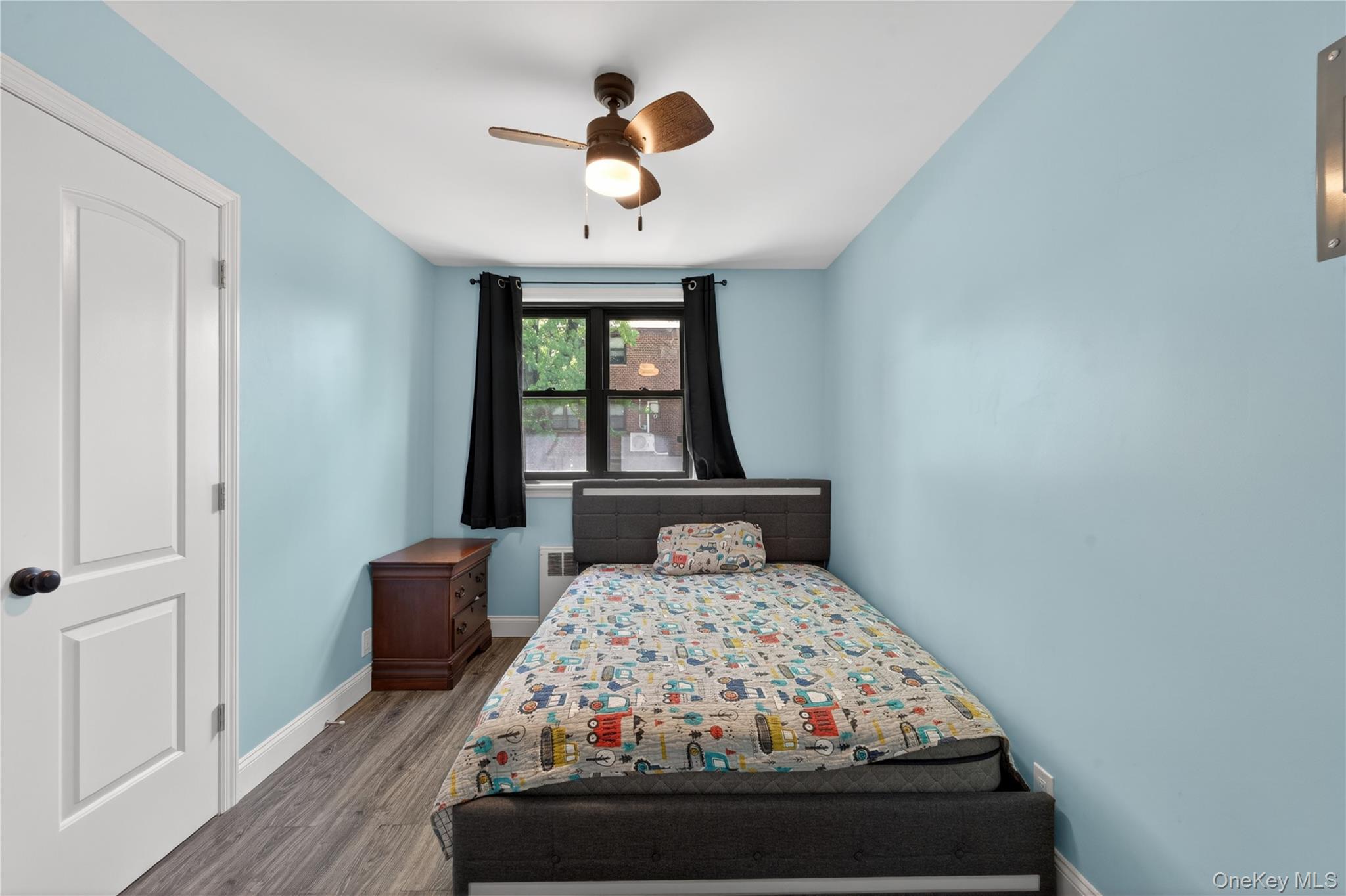 56-21 Douglastion Parkway, Unit Upper photo 10