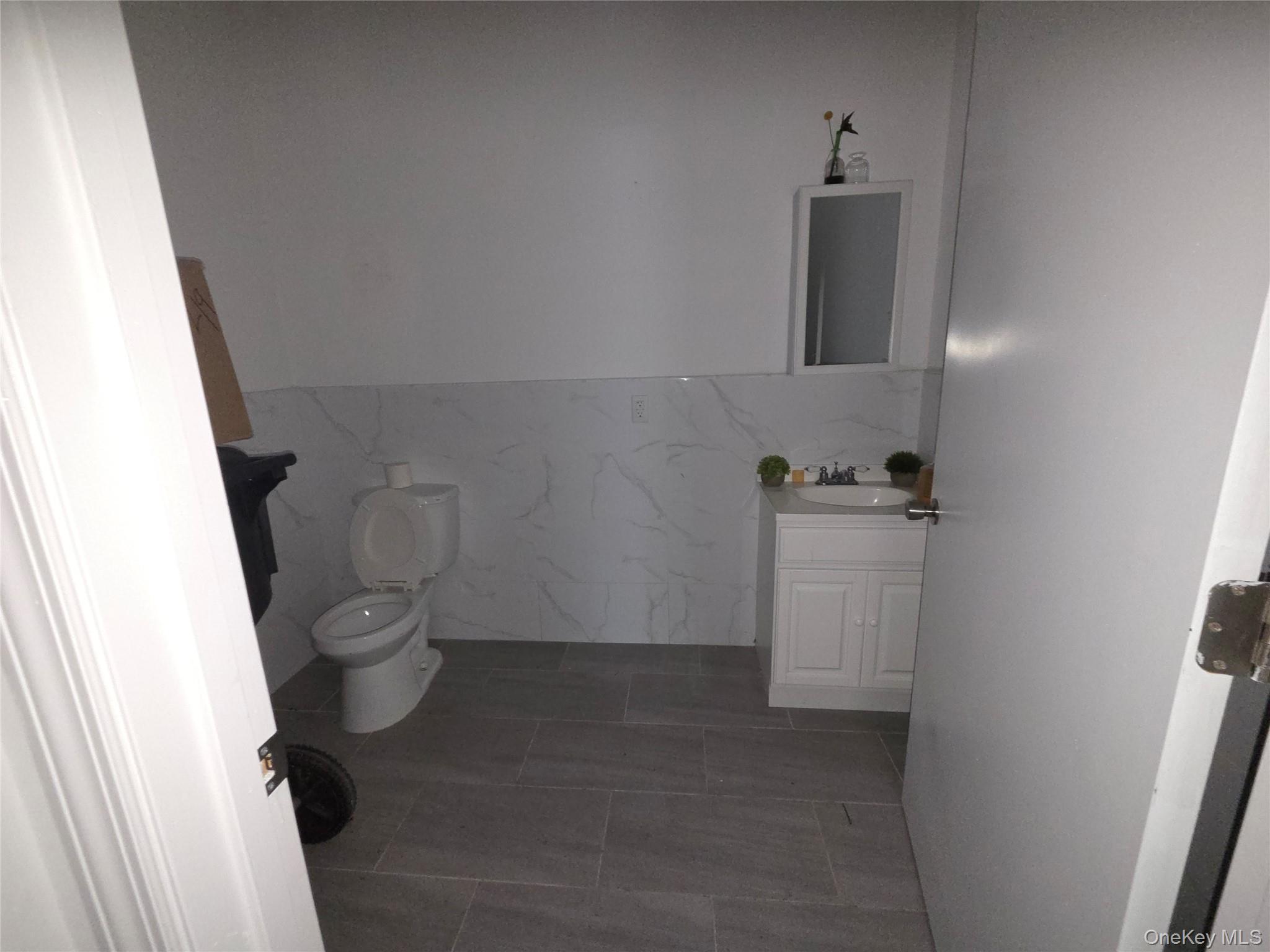 810 E 165th Street – For Rent photo 2