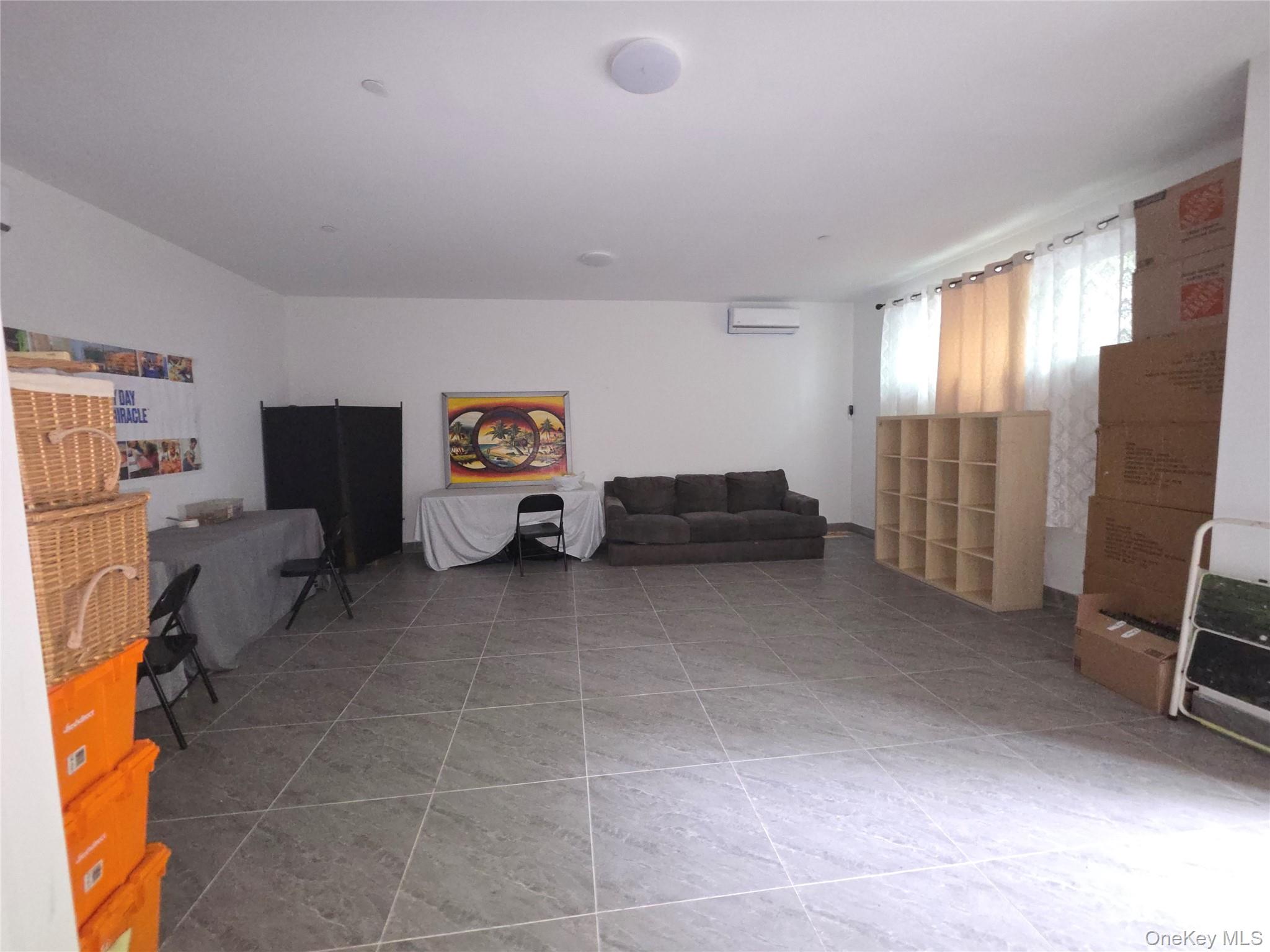 810 E 165th Street – For Rent