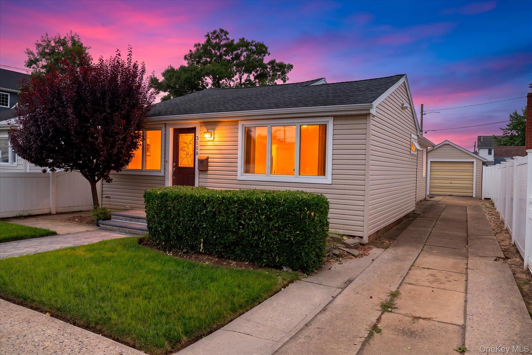 3108 Royal Avenue – For Sale photo 2