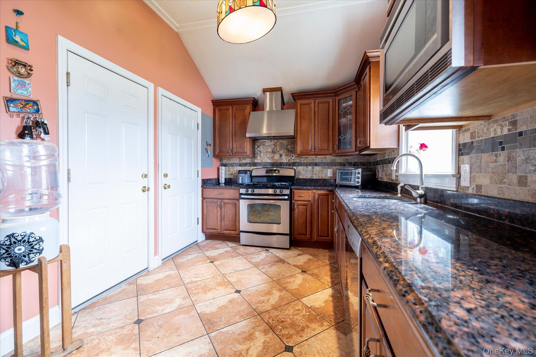3108 Royal Avenue – For Sale photo 9