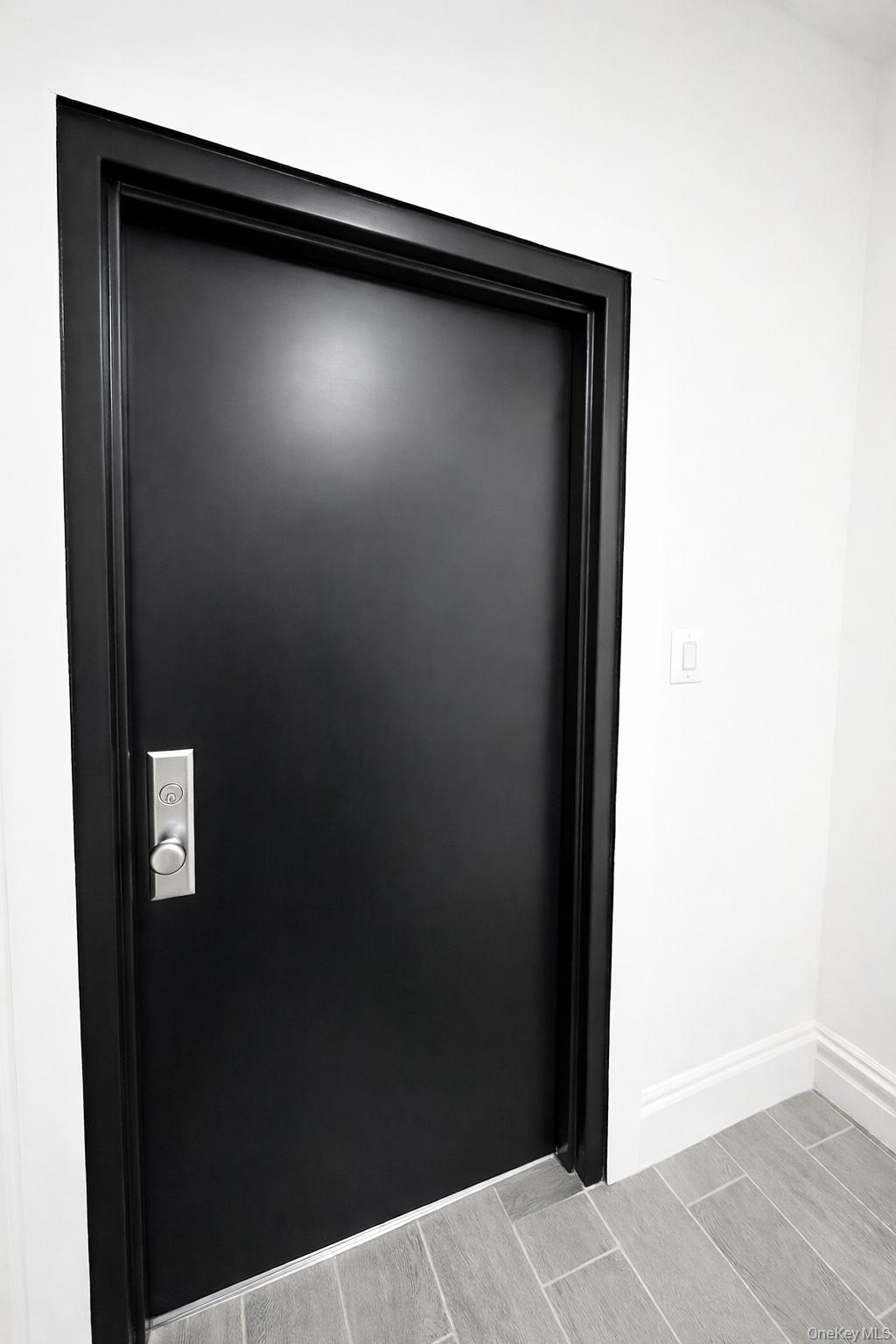 2384 Valentine Avenue – For Rent photo 4