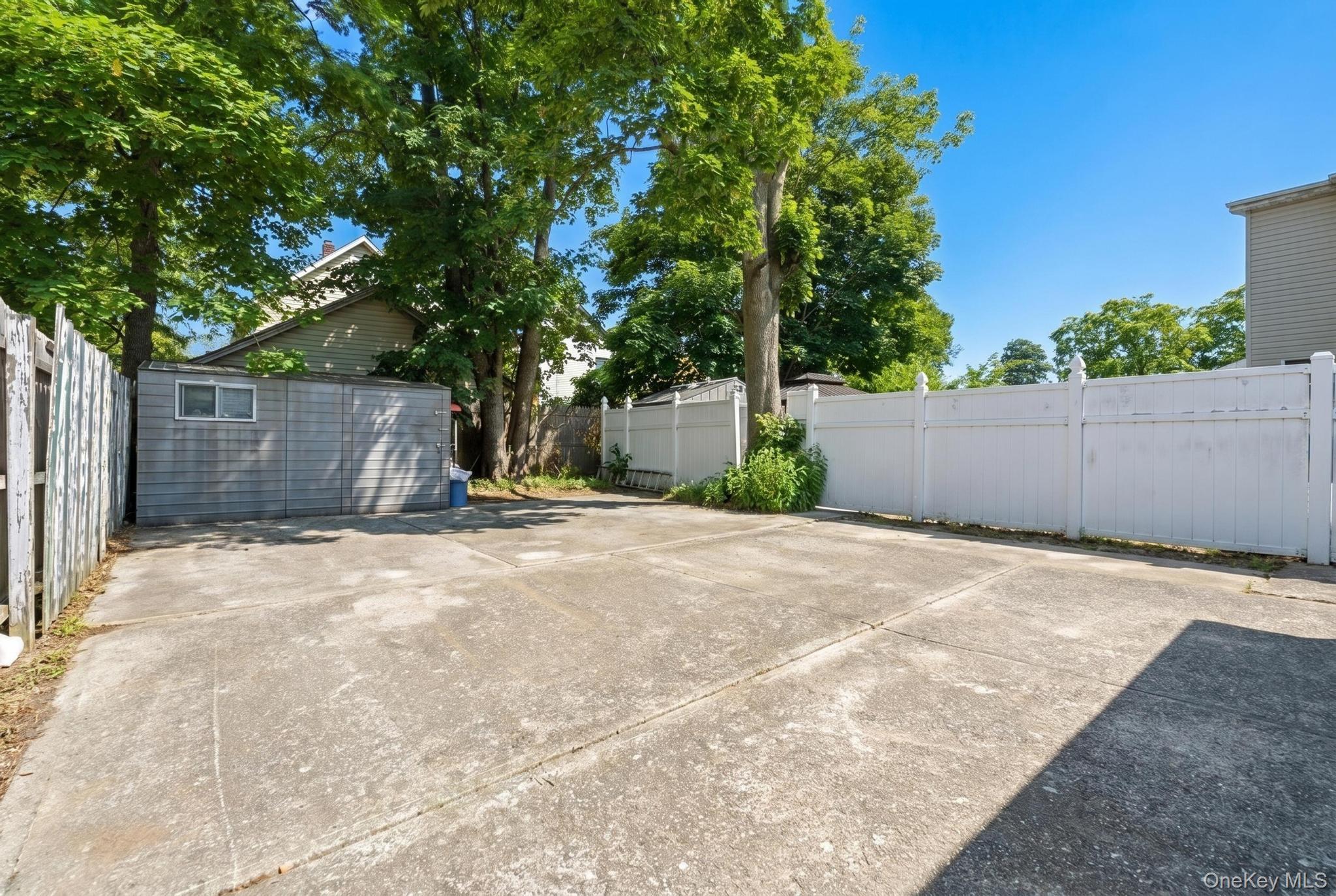 11417 159th Street – For Sale photo 3