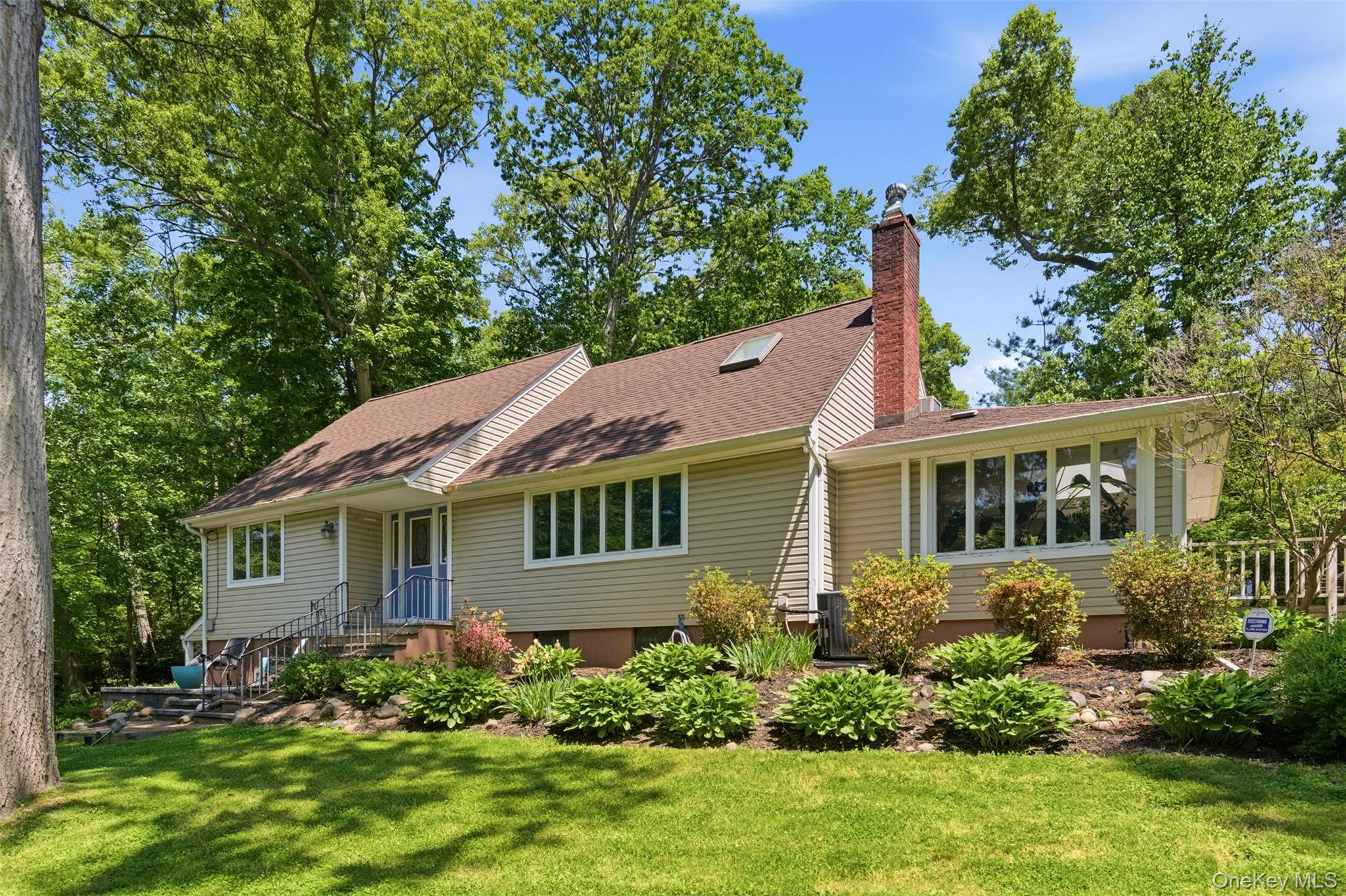 106 Vineyard Road – For Sale