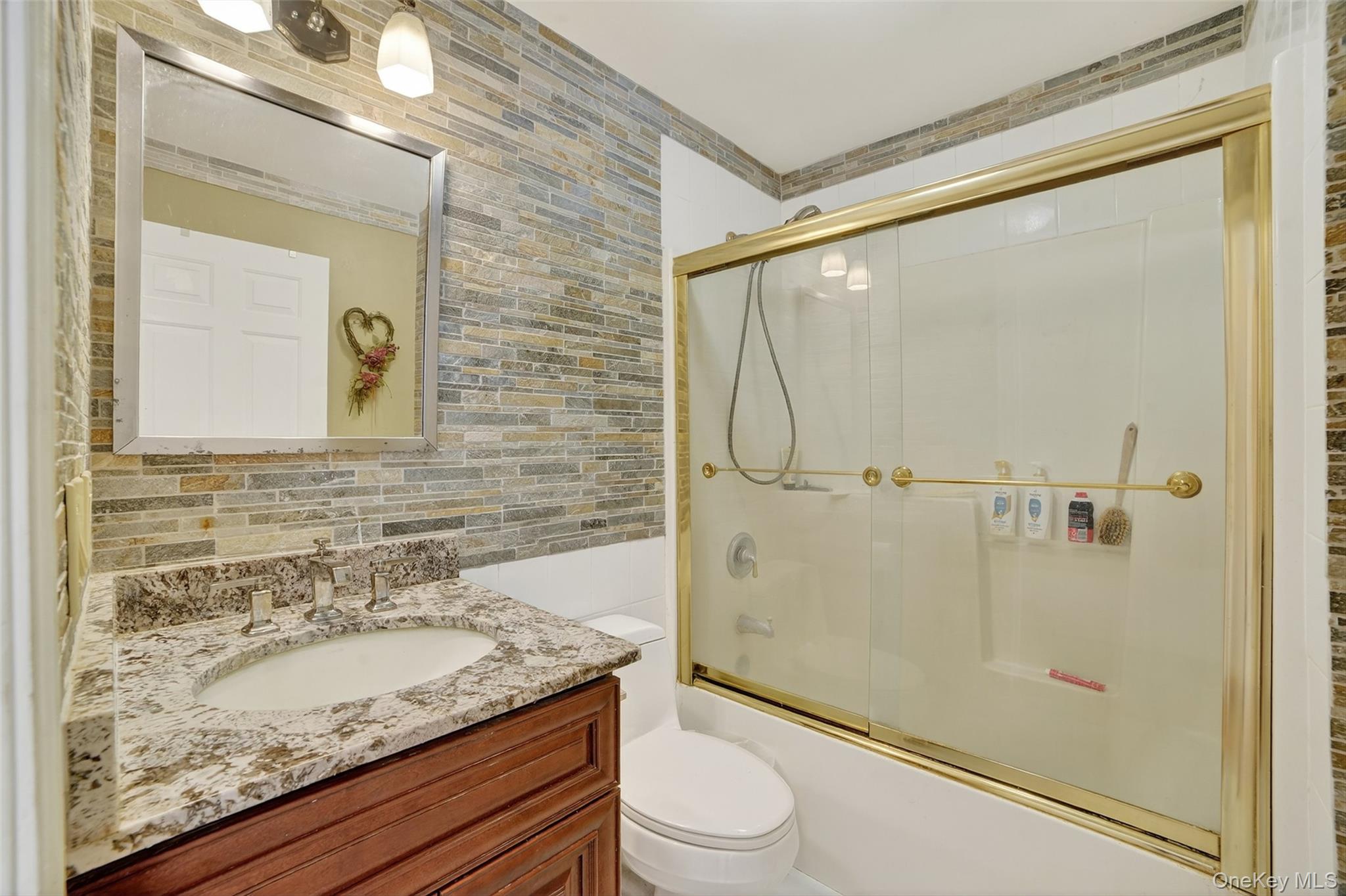 986 Cliff Avenue – For Sale photo 21