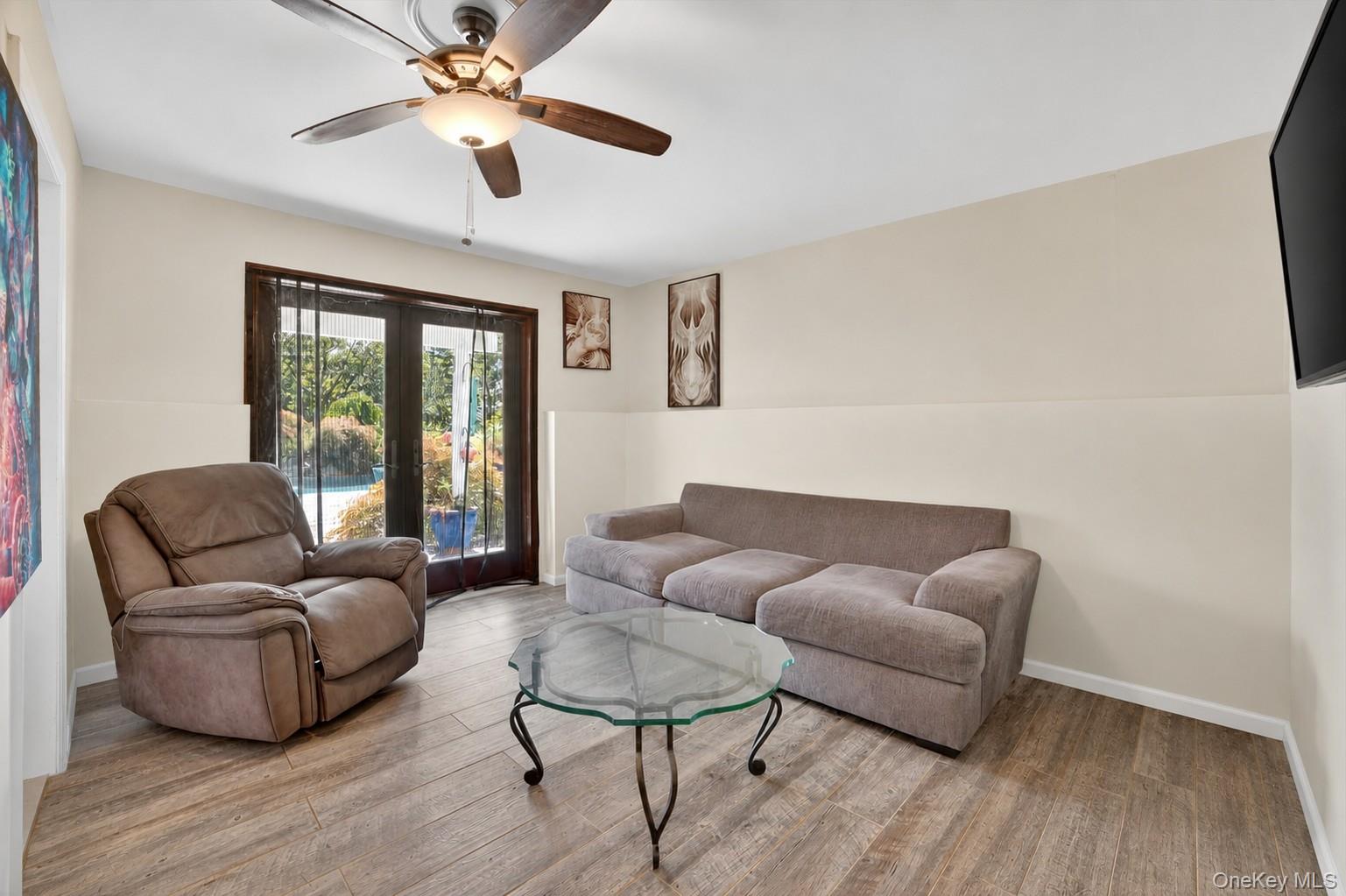 986 Cliff Avenue – For Sale photo 36