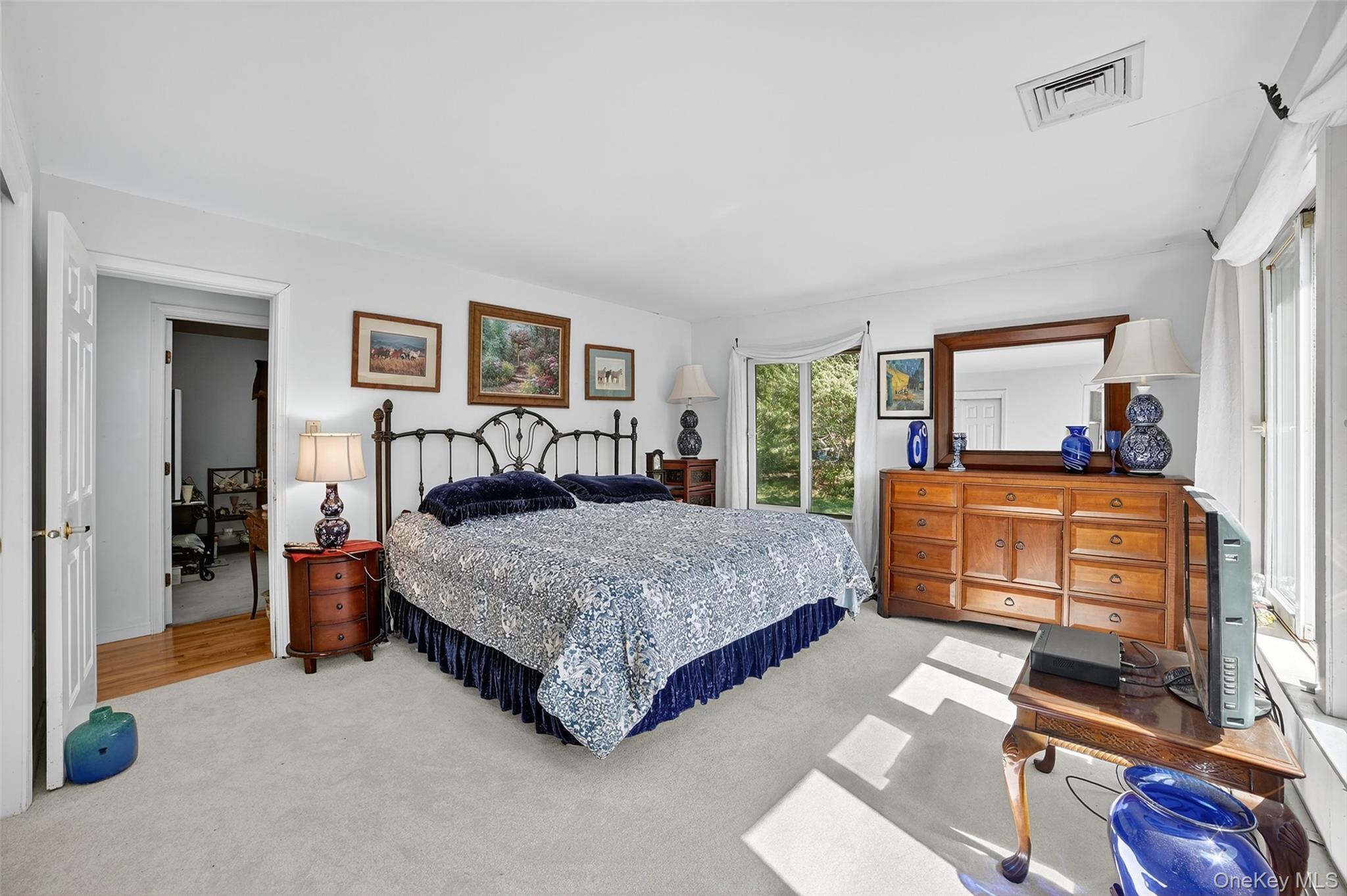 986 Cliff Avenue – For Sale photo 24