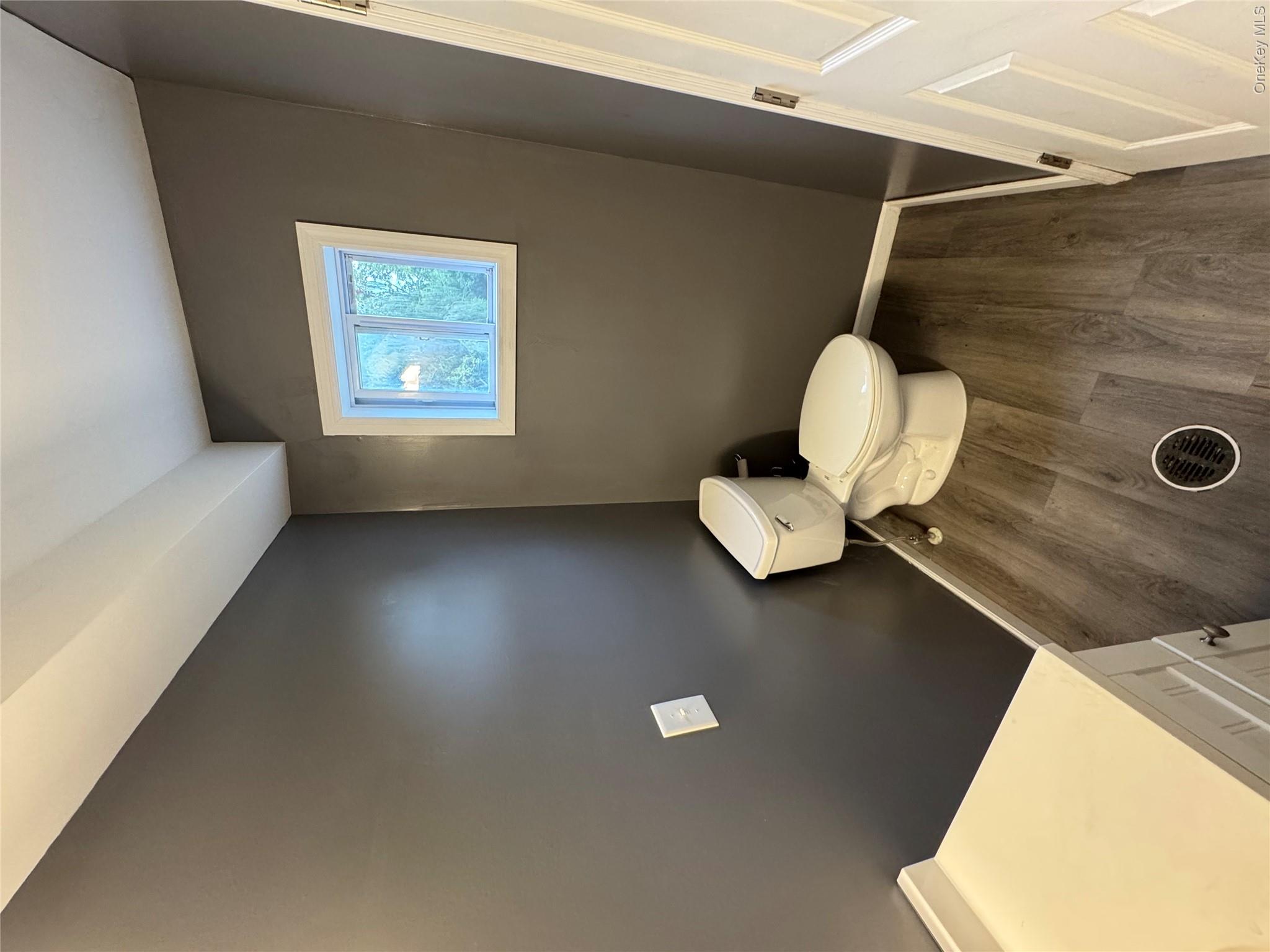 1924 Route 9W – For Rent photo 10