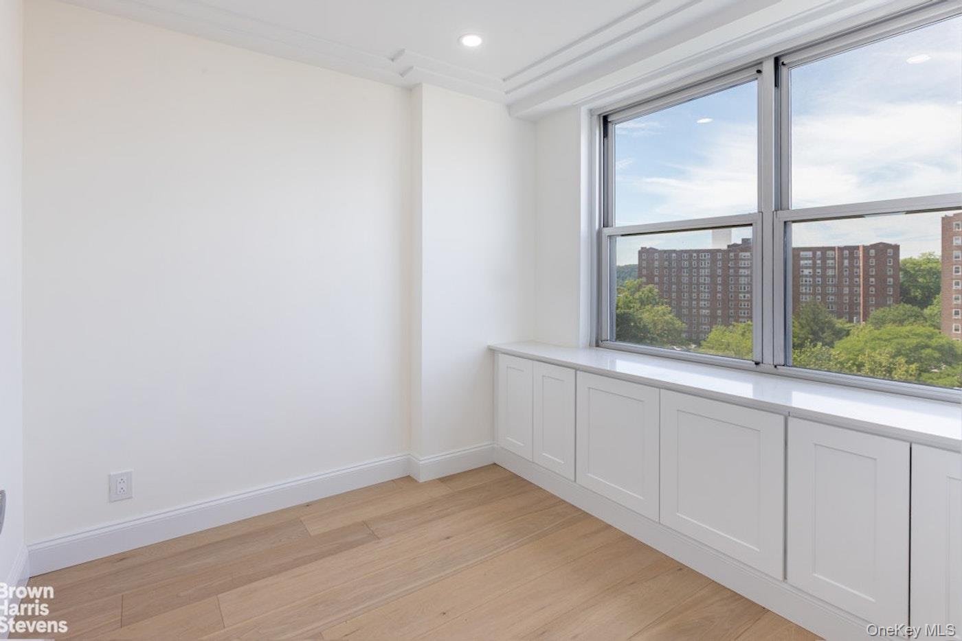 555 Kappock Street, Unit 12G photo 7