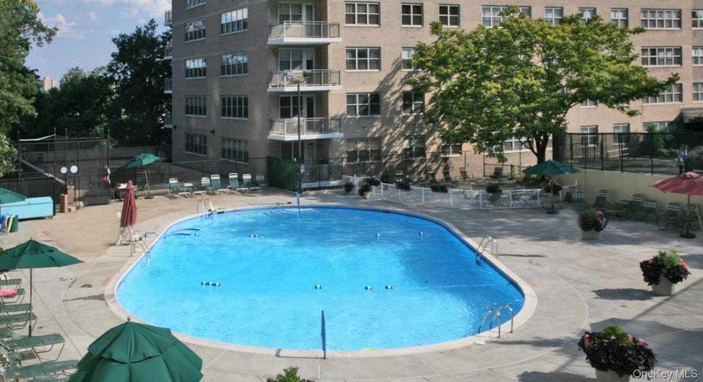 555 Kappock Street, Unit 12G photo 20