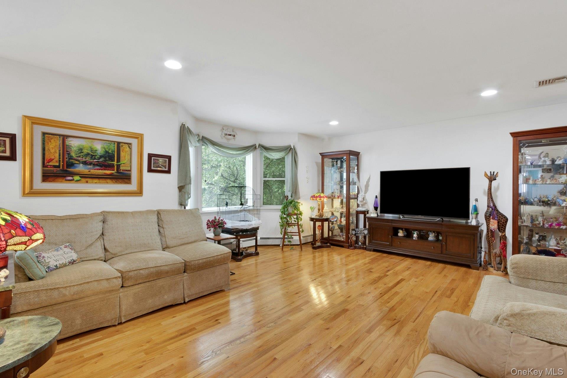 19 Flower Lane – For Sale photo 10