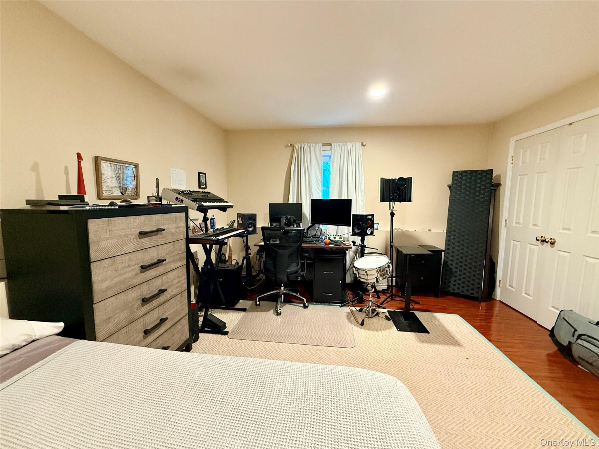 19 Flower Lane – For Sale photo 29