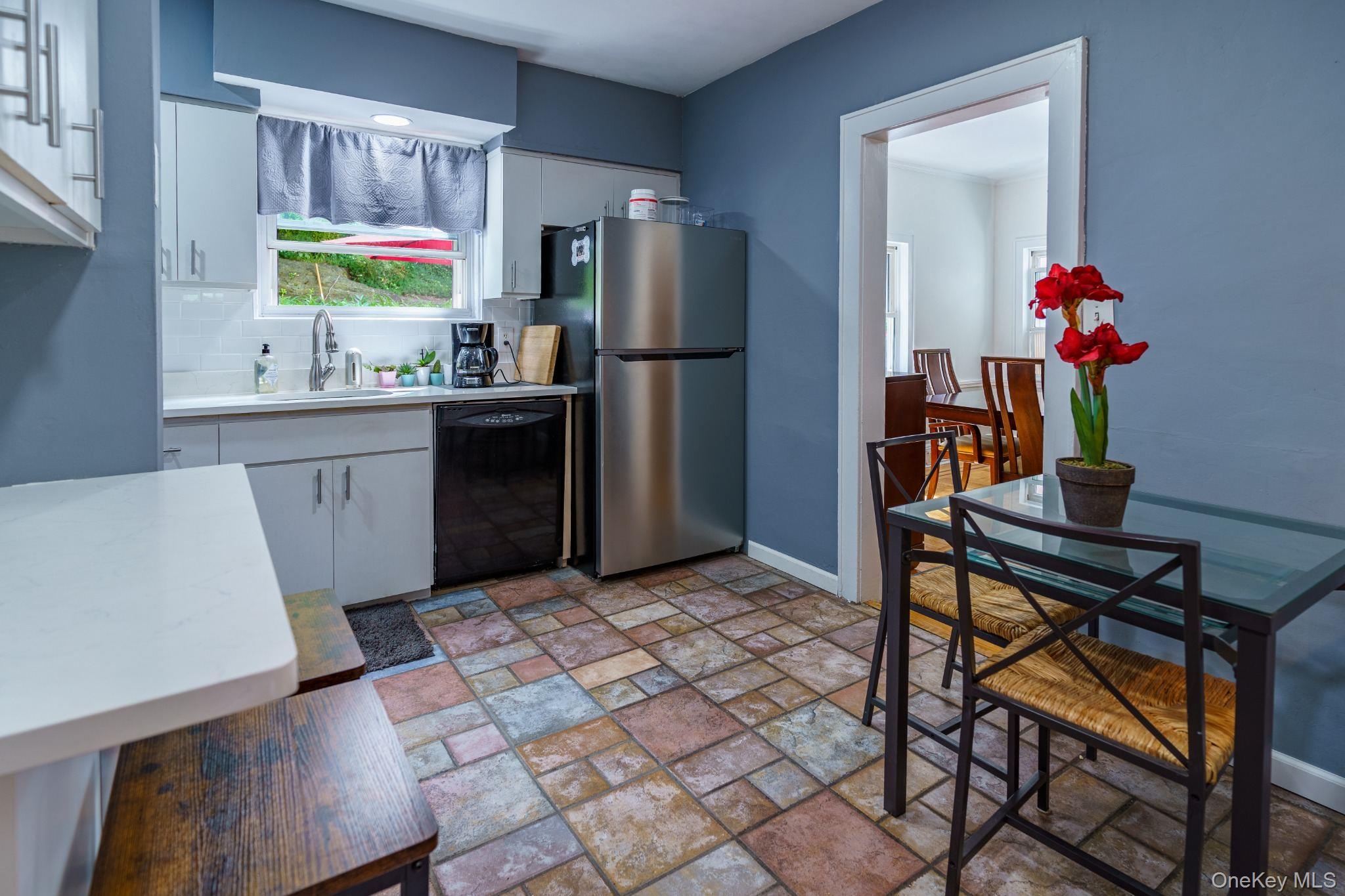 9 Esplanade – For Sale photo 8