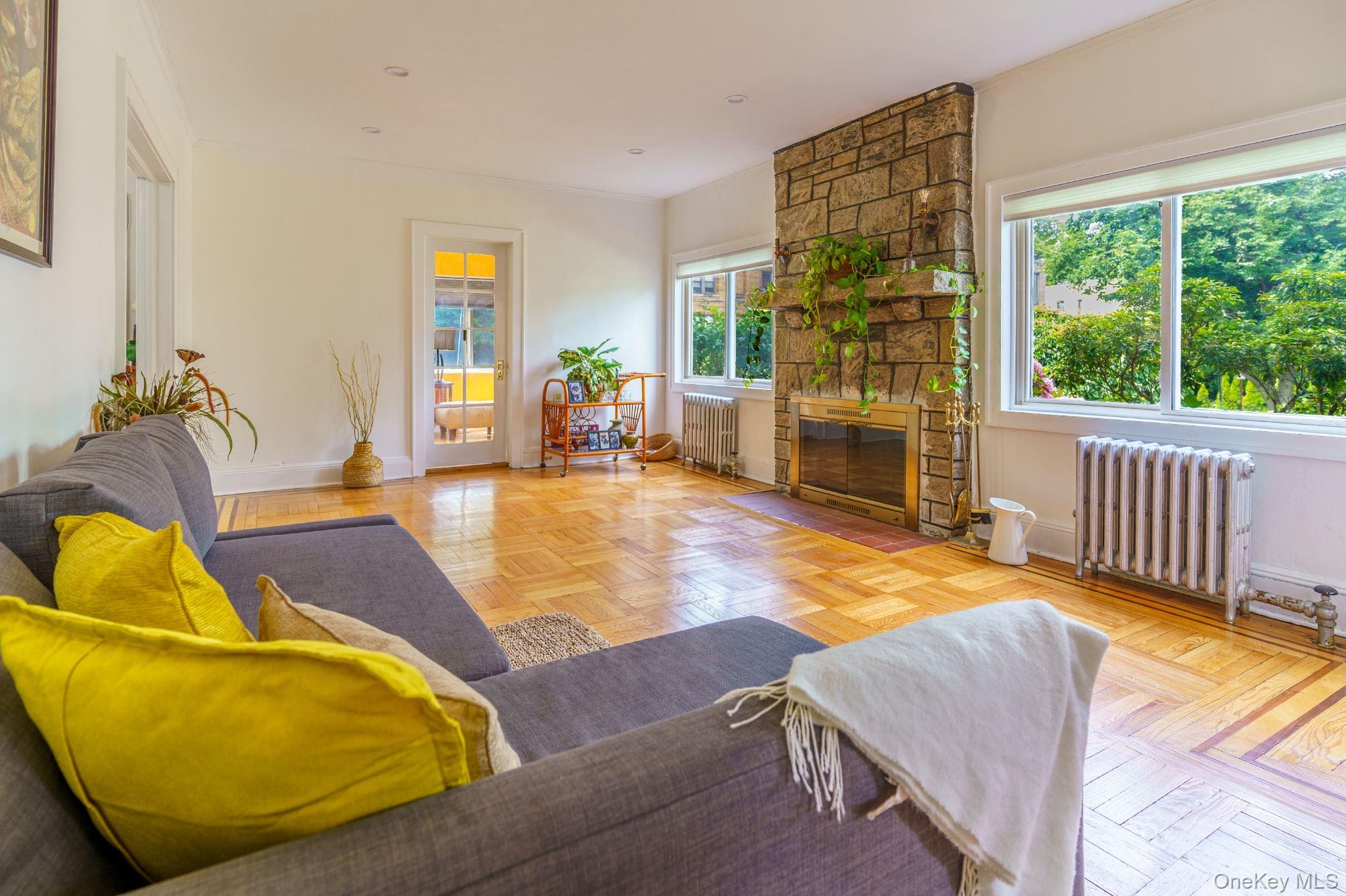 9 Esplanade – For Sale photo 12
