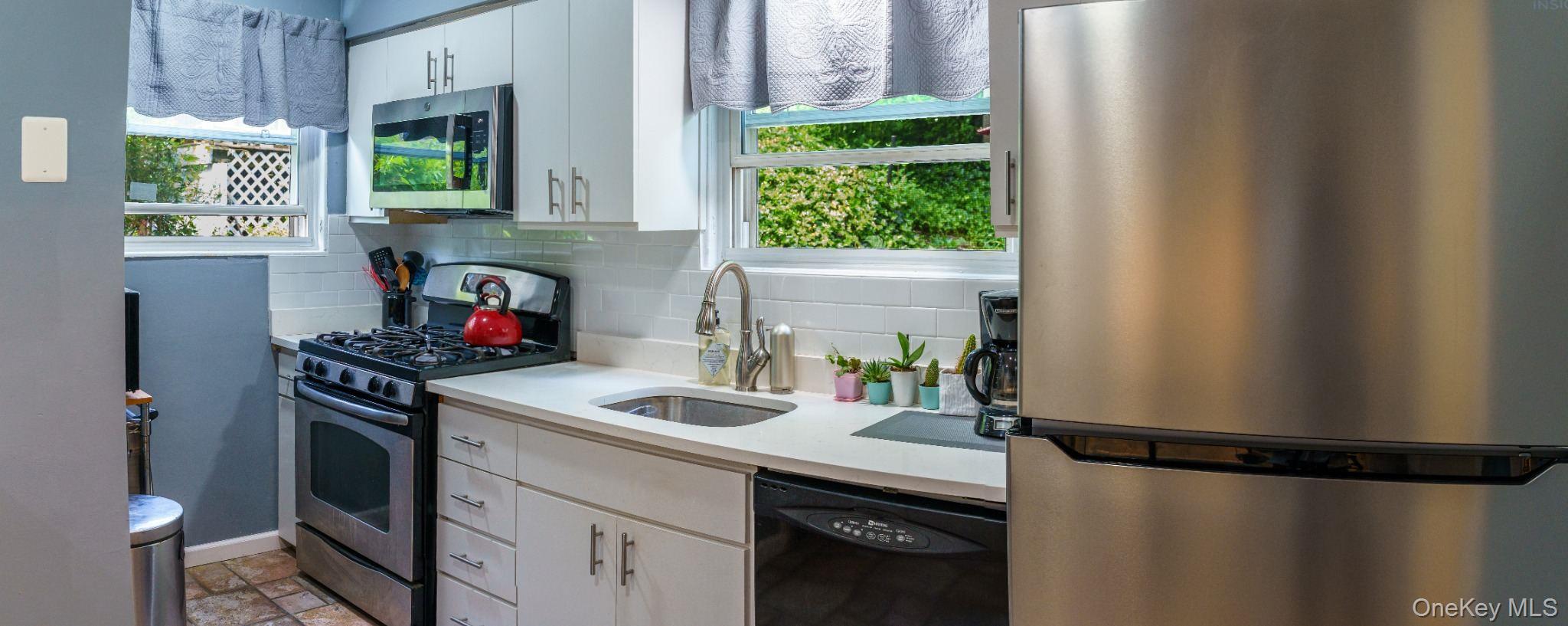 9 Esplanade – For Sale photo 4