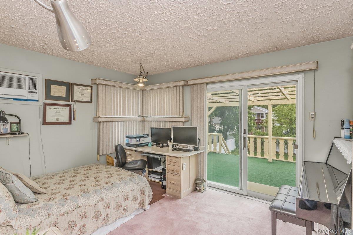 22 Wood Street – For Sale photo 11