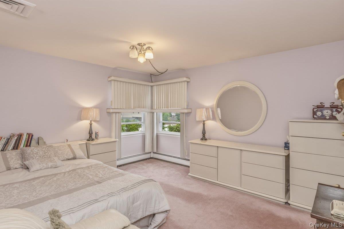 22 Wood Street – For Sale photo 10