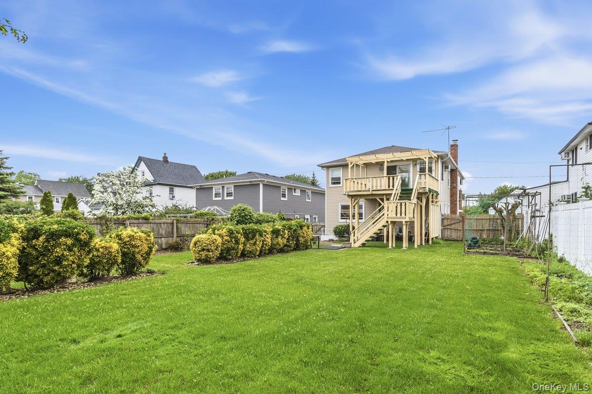 22 Wood Street – For Sale photo 25