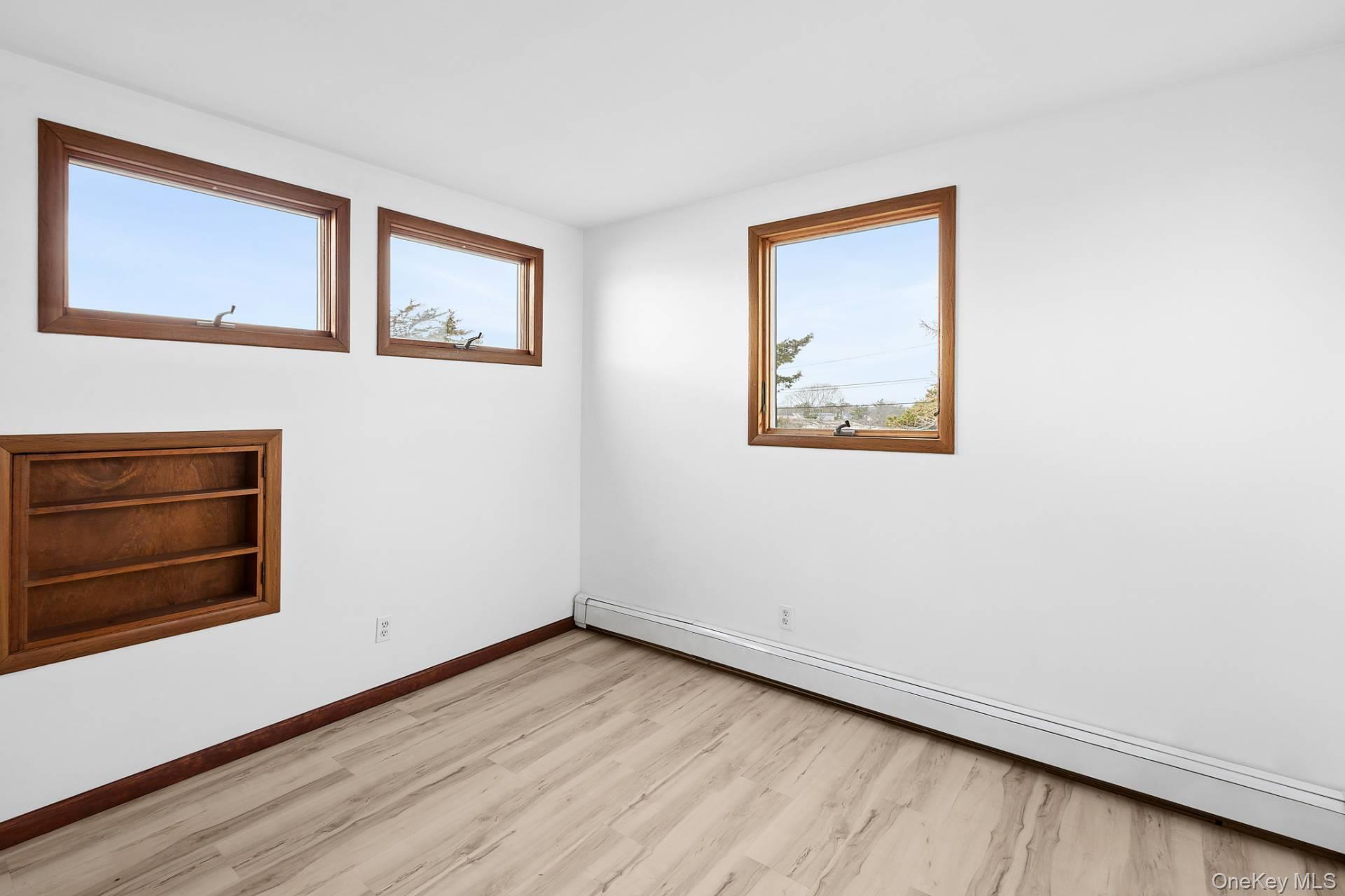 154 Shore Drive E – For Sale photo 7
