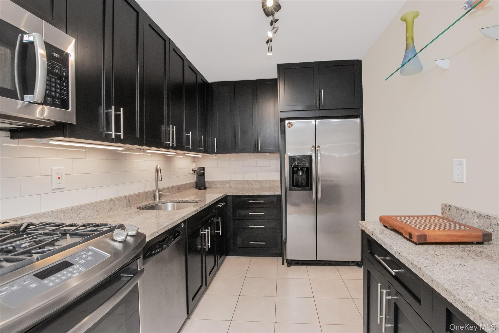 1155 Warburton Avenue, Unit 3PR photo 9