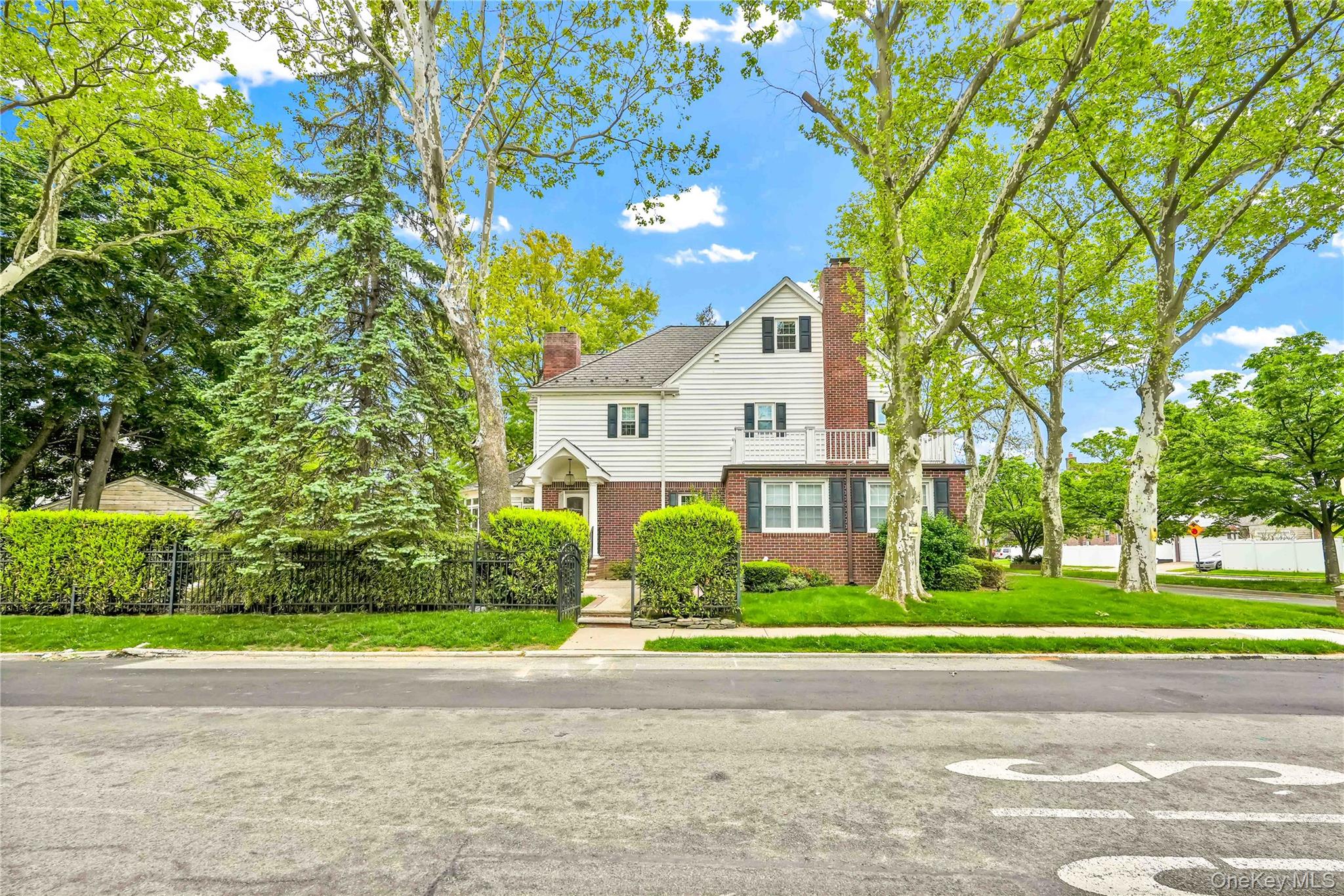 21405 53rd Avenue – For Sale photo 3