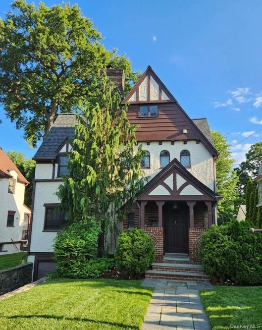 7 Huntwood Place – For Sale