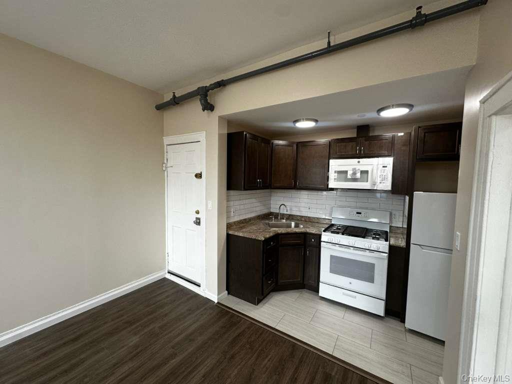 21226 Jamaica Avenue – For Rent photo 2