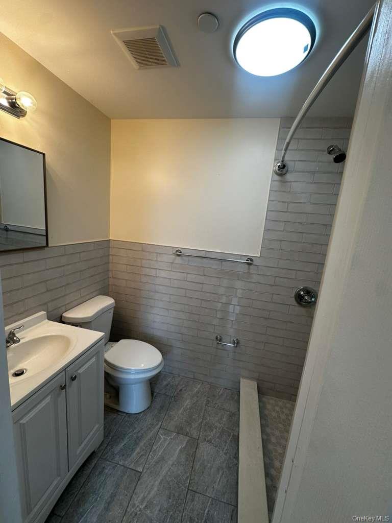 21226 Jamaica Avenue – For Rent photo 5
