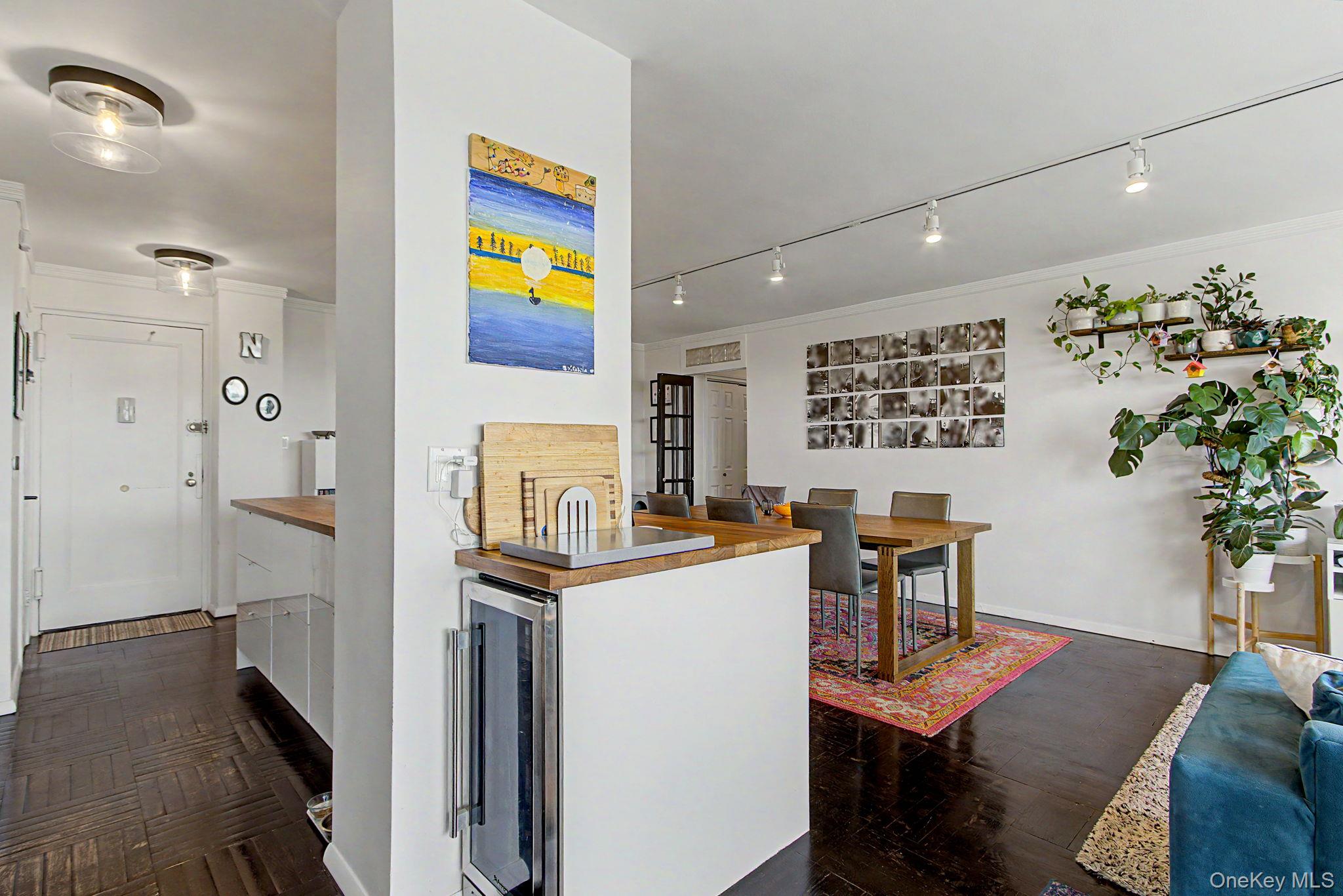 4555 Henry Hudson Parkway, Unit 805 photo 8