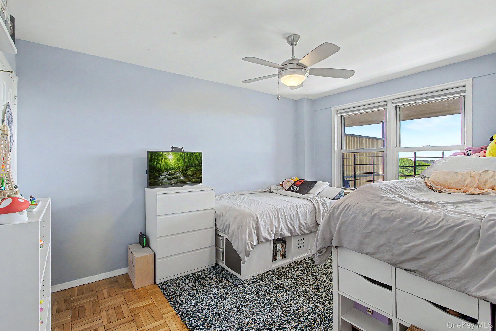 4555 Henry Hudson Parkway, Unit 805 photo 28