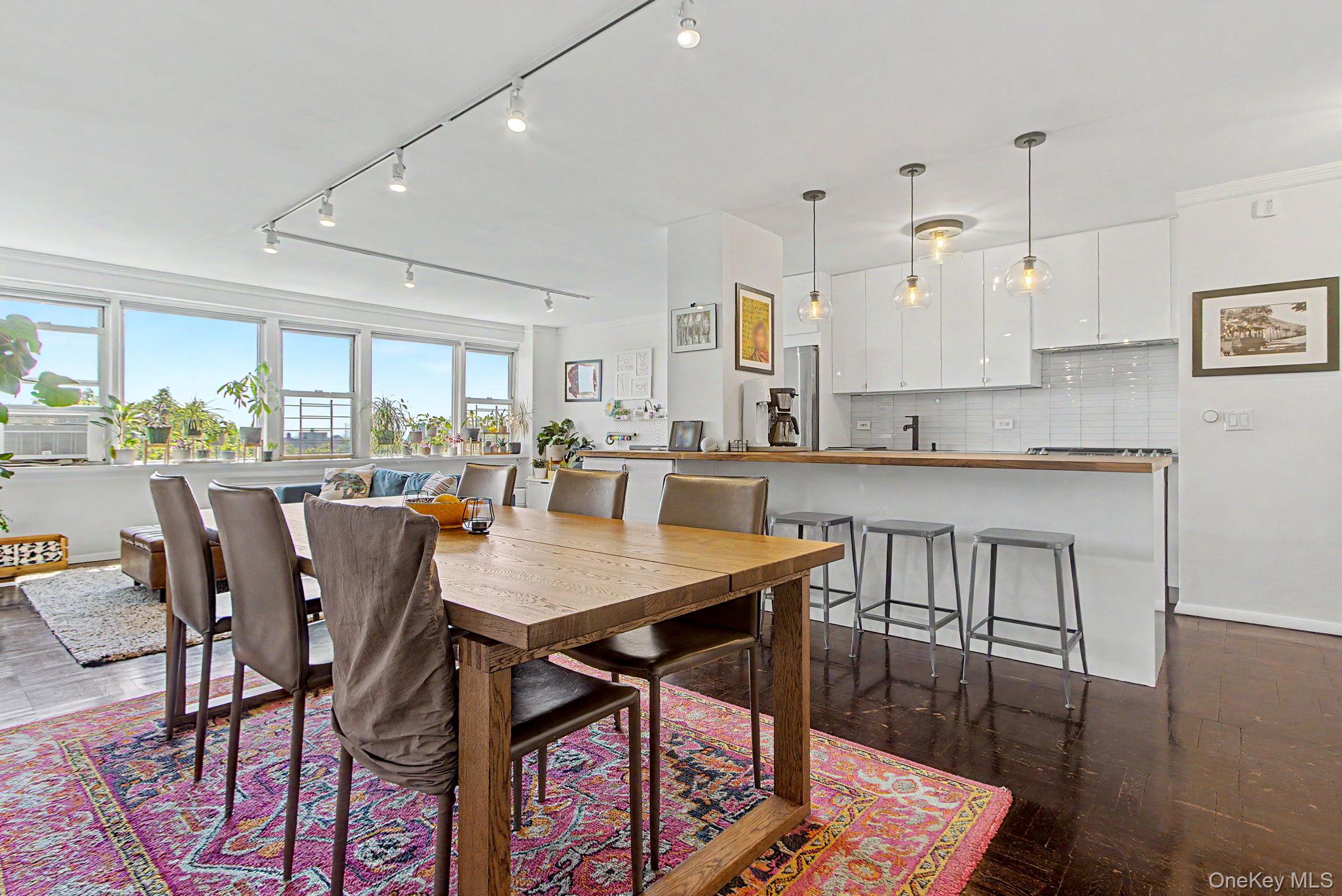 4555 Henry Hudson Parkway, Unit 805 photo 2