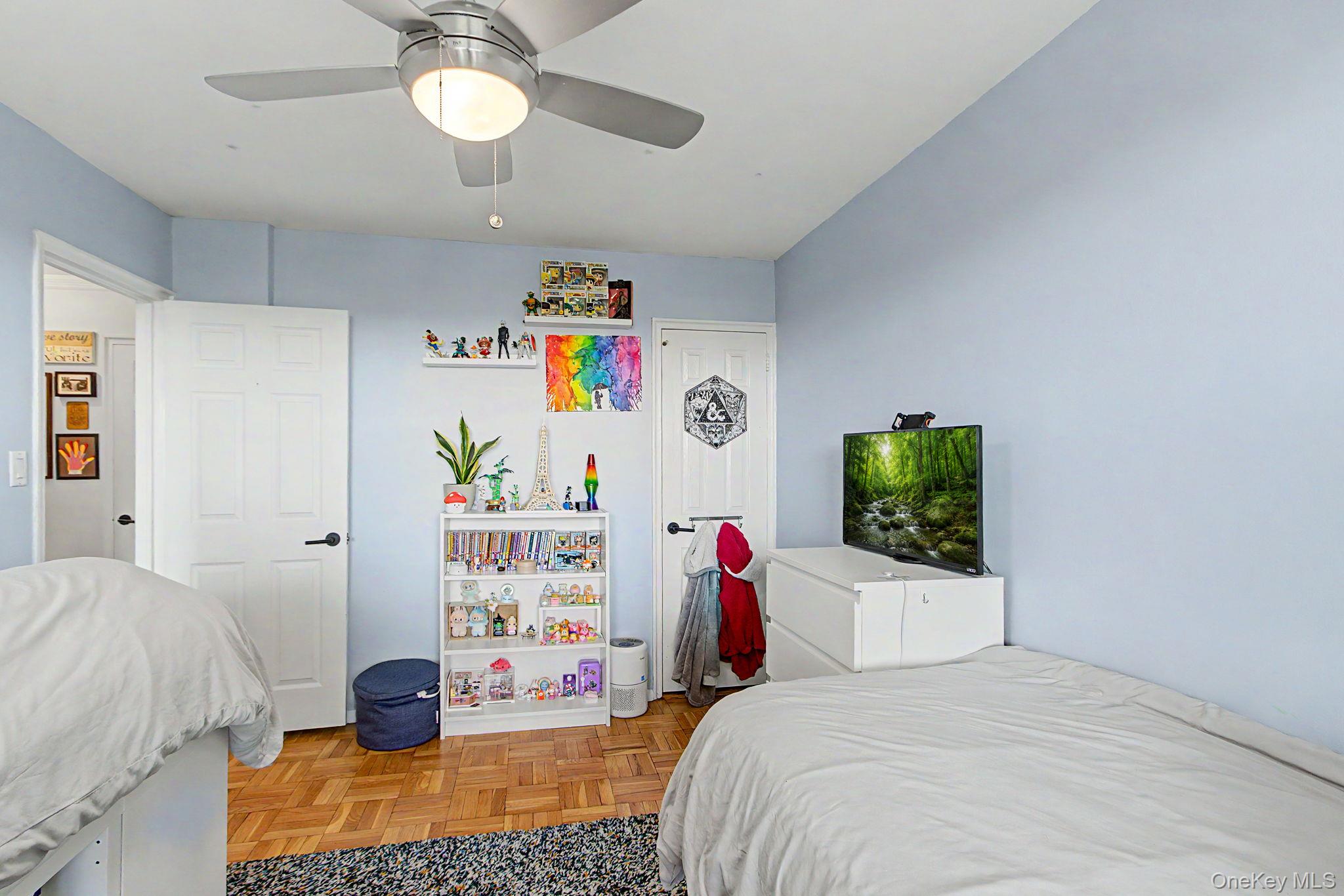 4555 Henry Hudson Parkway, Unit 805 photo 30