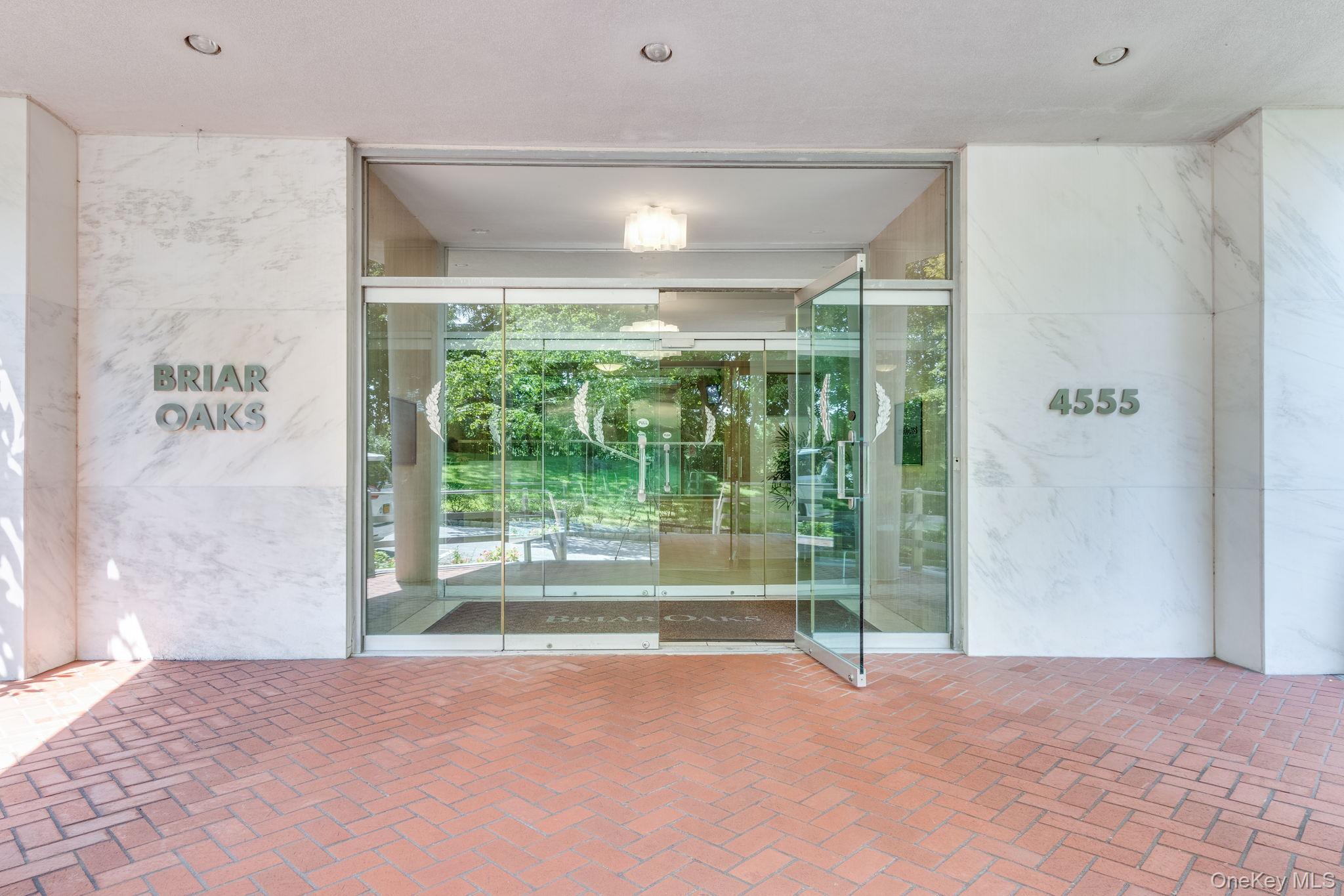 4555 Henry Hudson Parkway, Unit 805 photo 39