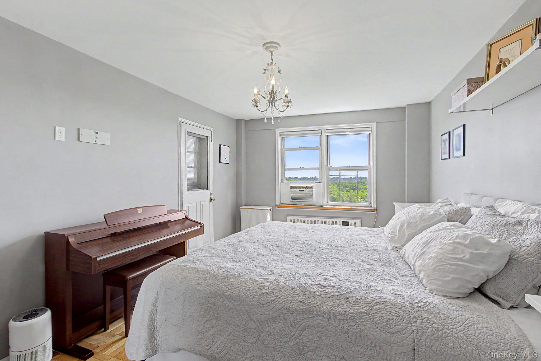 4555 Henry Hudson Parkway, Unit 805 photo 25