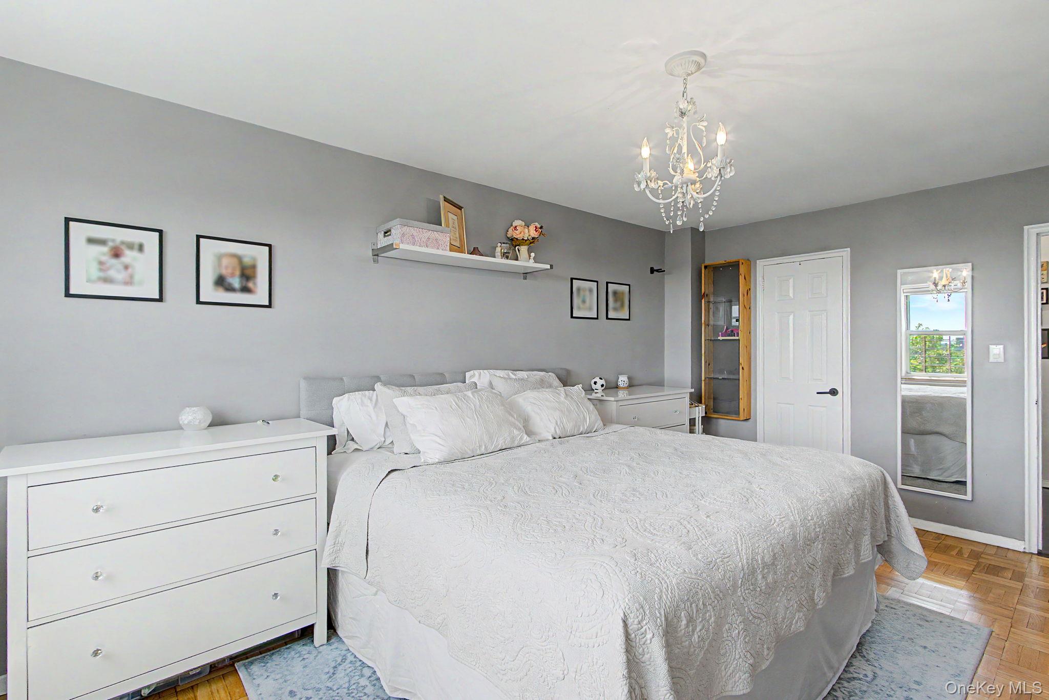 4555 Henry Hudson Parkway, Unit 805 photo 26