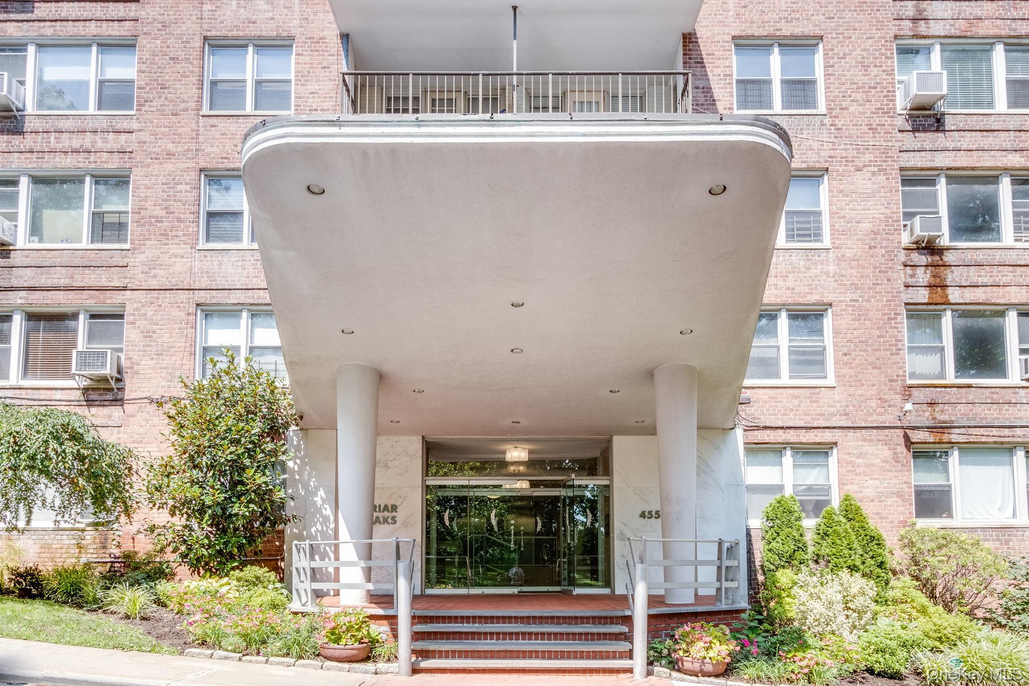 4555 Henry Hudson Parkway, Unit 805 photo 38