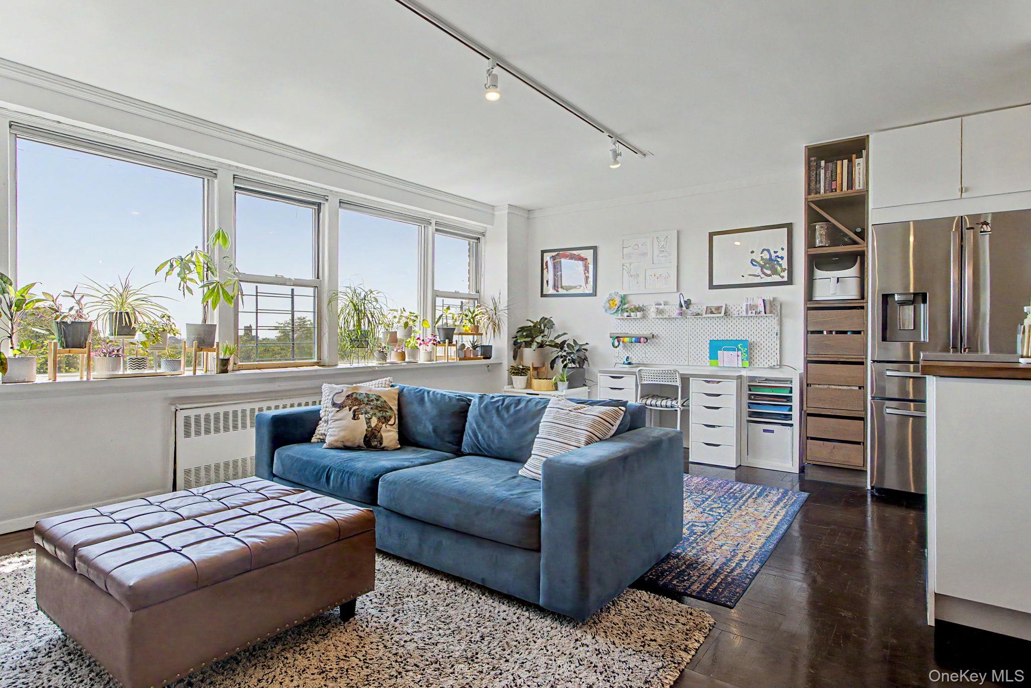 4555 Henry Hudson Parkway, Unit 805 photo 11