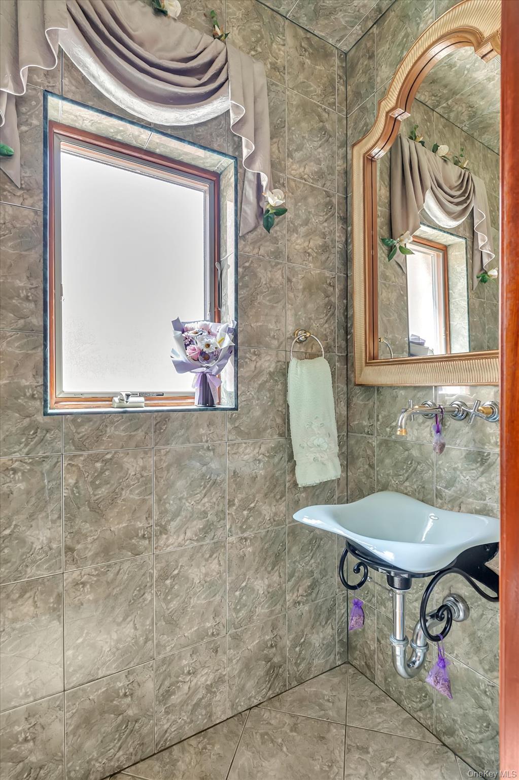 18042 Aberdeen Road – For Sale photo 11