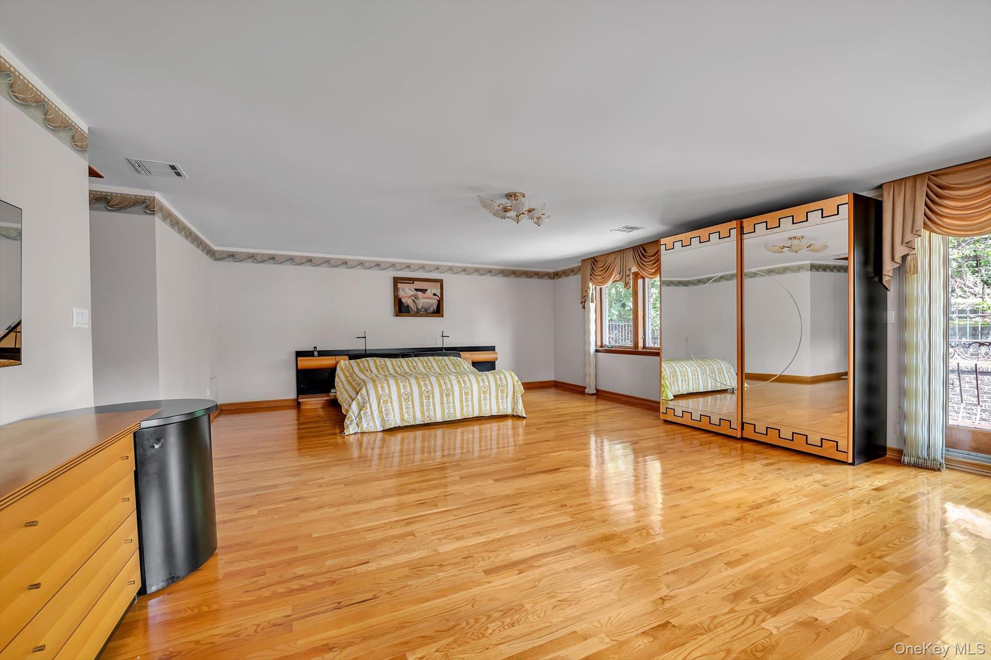 18042 Aberdeen Road – For Sale photo 13