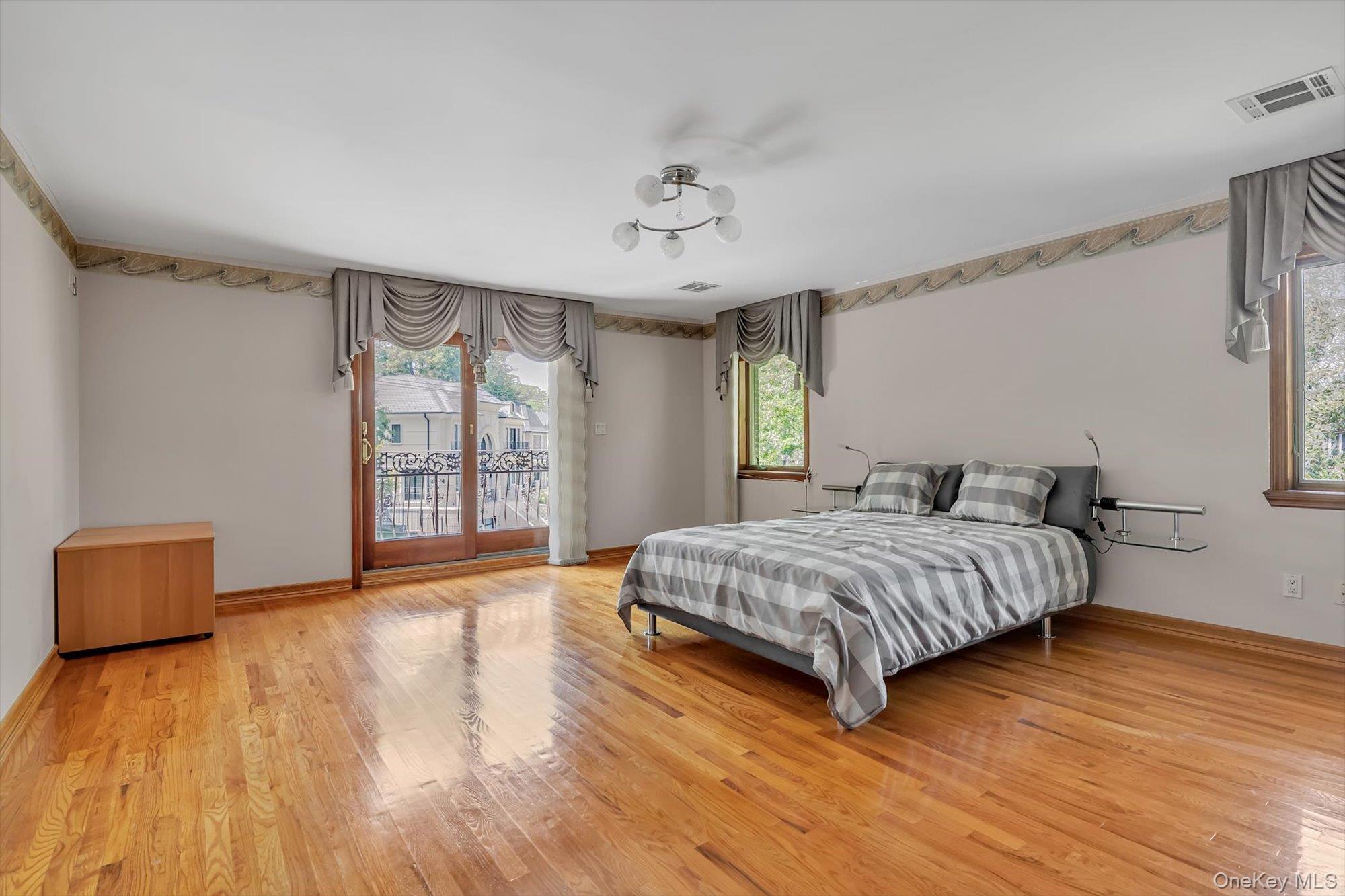 18042 Aberdeen Road – For Sale photo 17