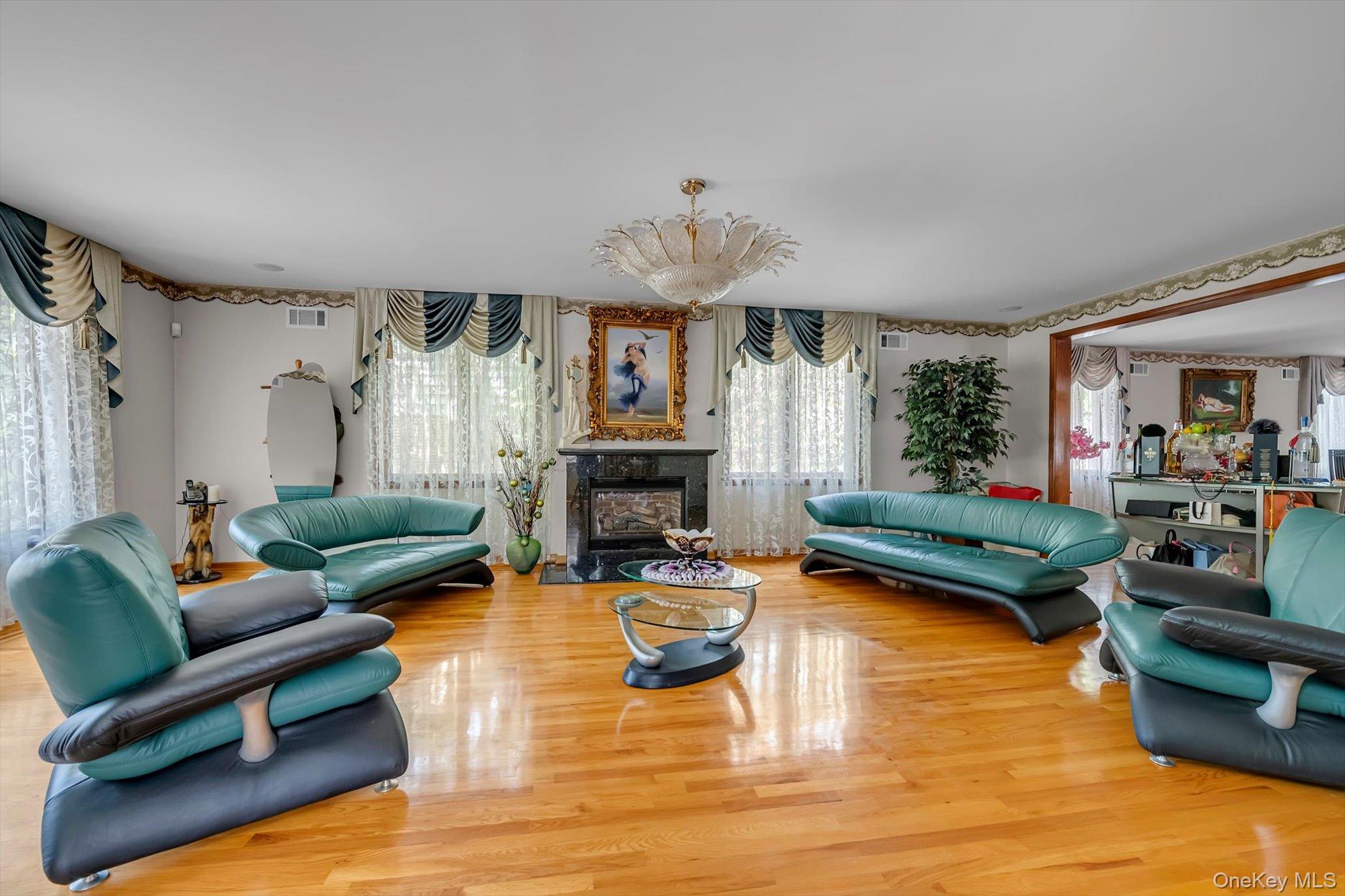 18042 Aberdeen Road – For Sale photo 5