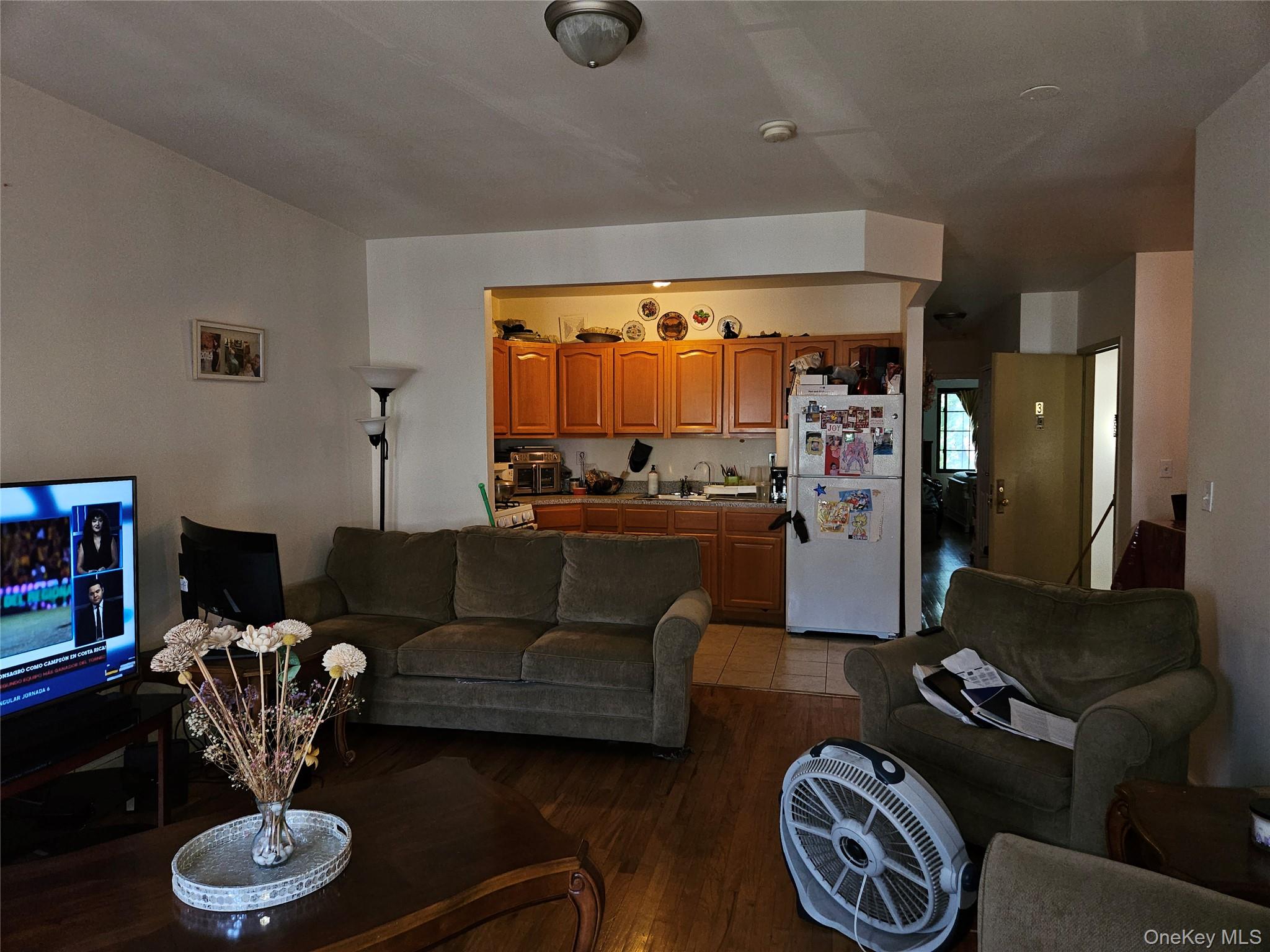1297 Clay Avenue – For Sale photo 5