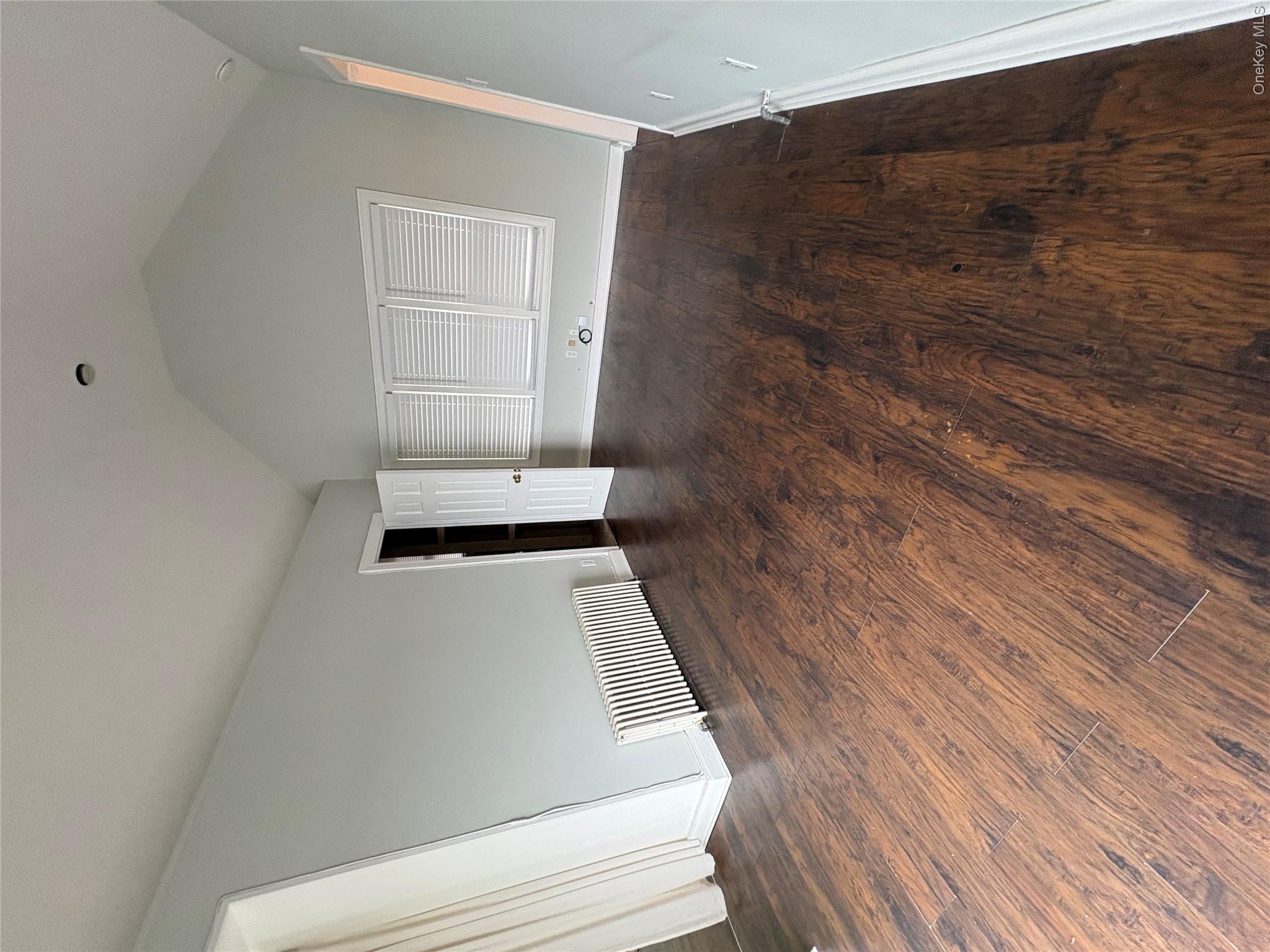 193 Woodbine Avenue, Unit C photo 3