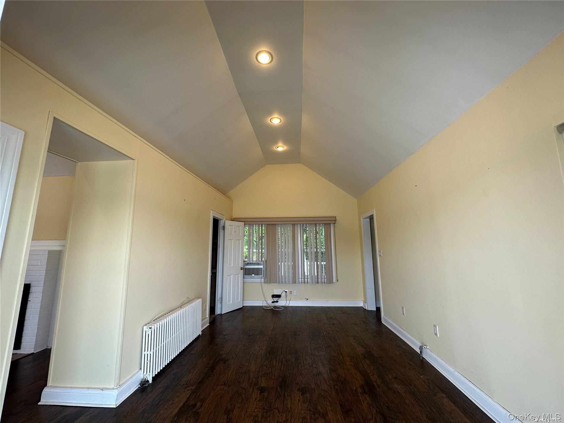 193 Woodbine Avenue, Unit C photo 12