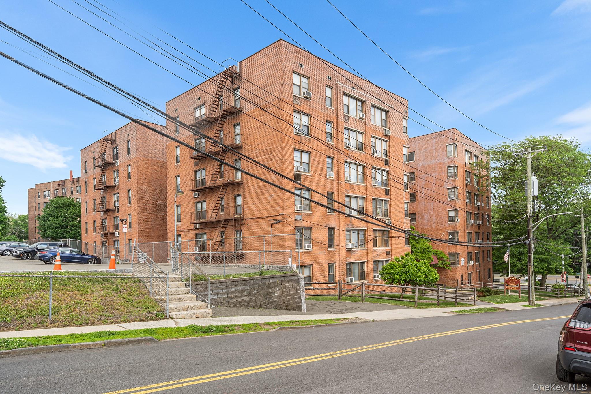 555 Bronx River Road, Unit 3P photo 2