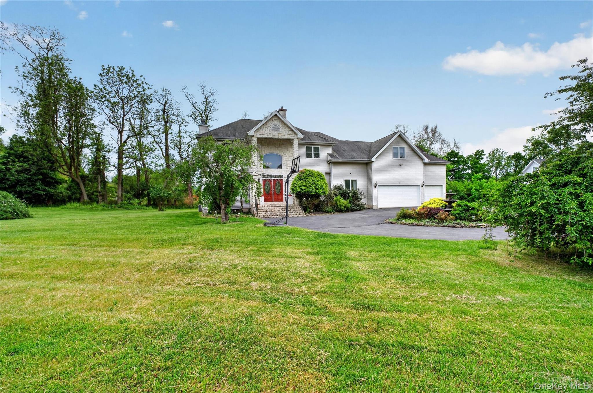 12 Loosestrife Drive – For Sale